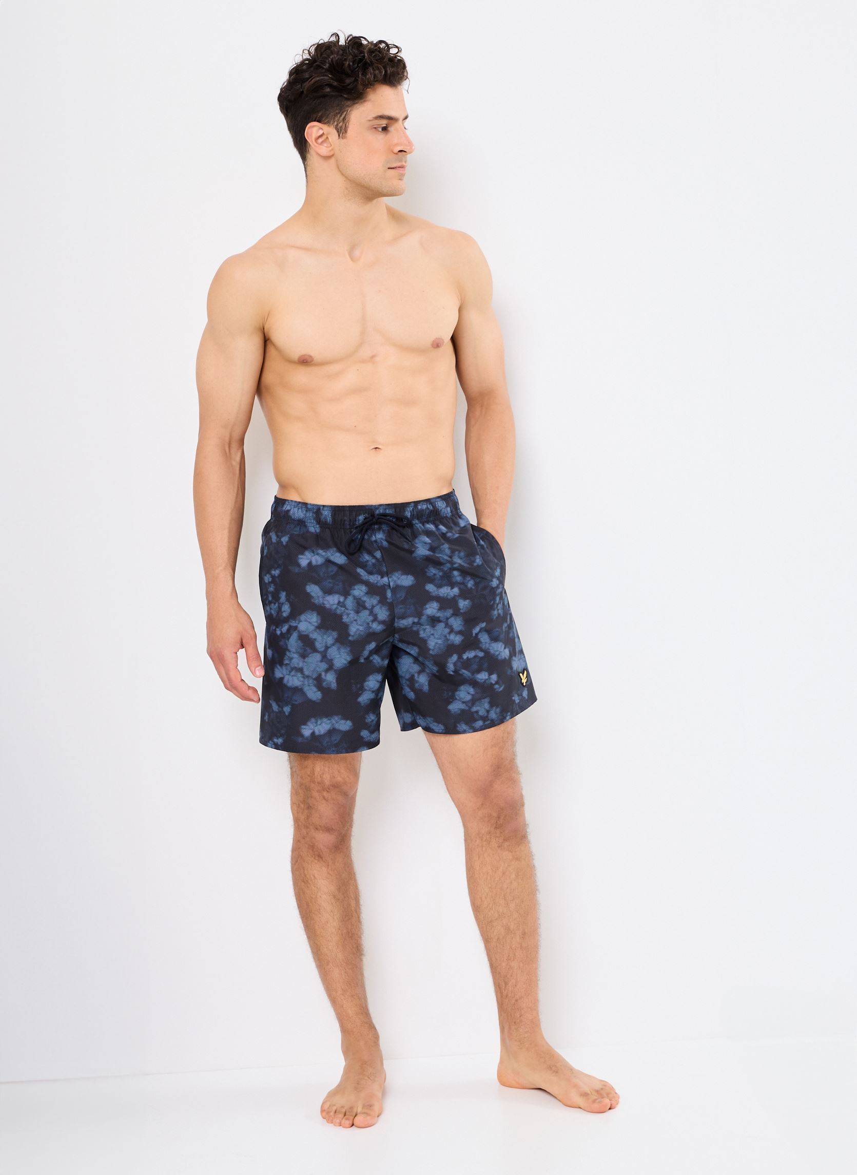 Shorts de bain Digital Floral Print Floral Short homme bleu Lyle & Scott Shorts de bain Digital Floral Print Floral Short homme bleu DARK NAVY