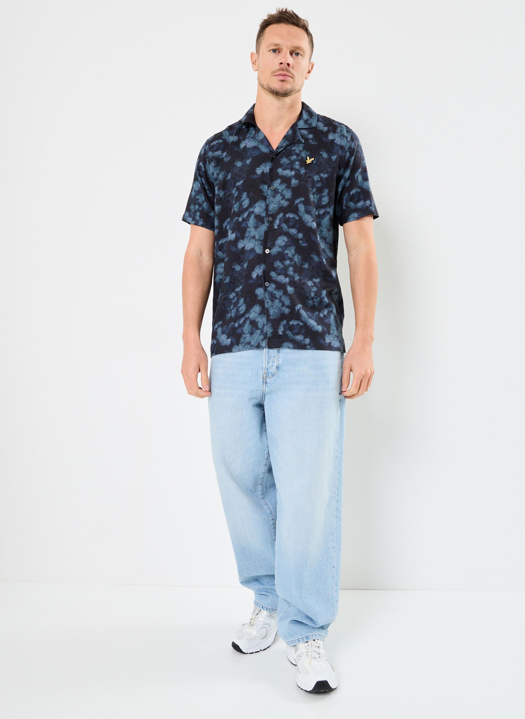 Hemden Digital Floral Resort Shirt heren blauw Lyle & Scott Hemden Digital Floral Resort Shirt heren blauw DARK NAVY