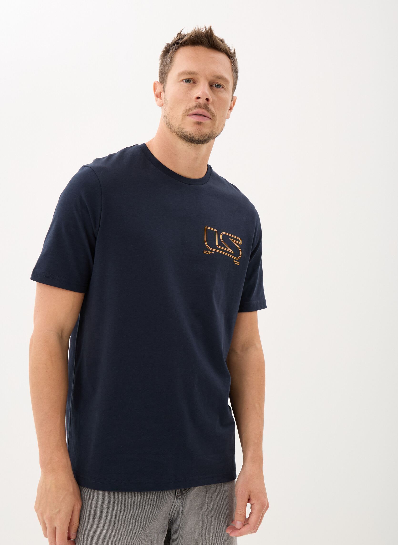 Tee-shirts manches courtes Polaroid Graphic T-Shirt homme bleu Lyle & Scott Tee-shirts manches courtes Polaroid Graphic T-Shirt homme bleu DARK NAVY