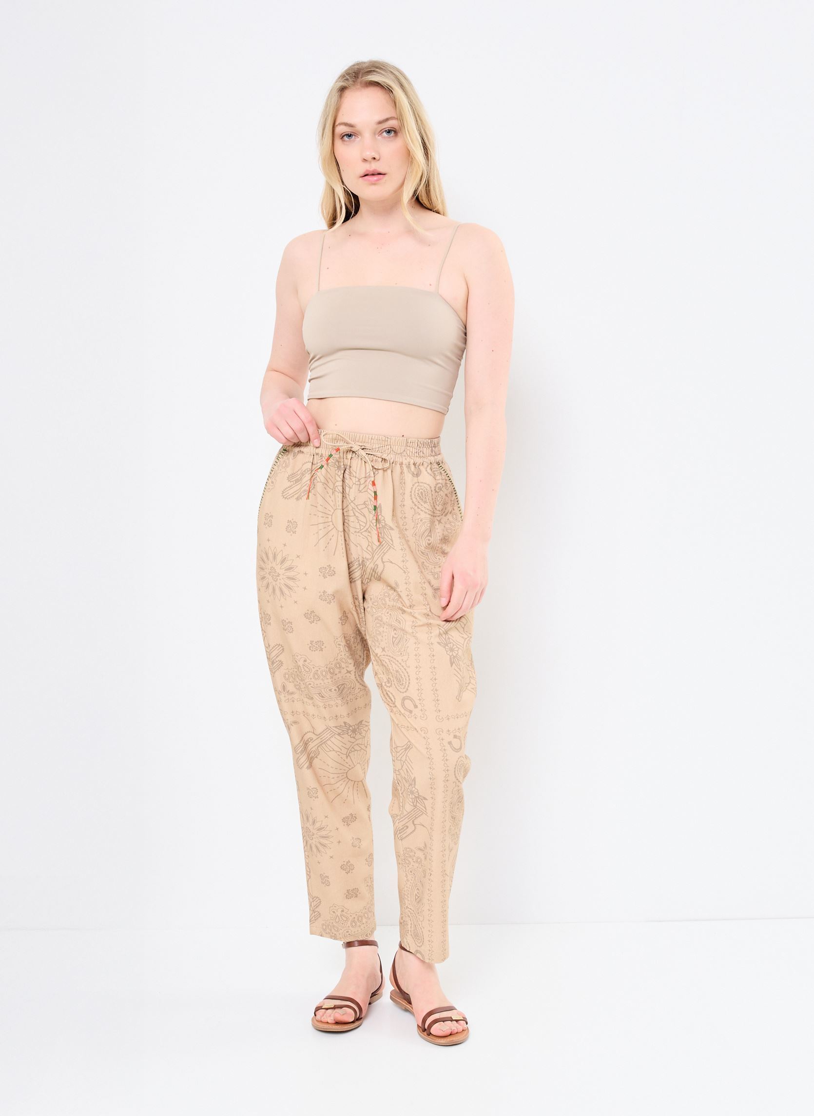 Pantalons chinos Chino Print Beige femme beige Arizona Love Pantalons chinos Chino Print Beige femme beige Beige
