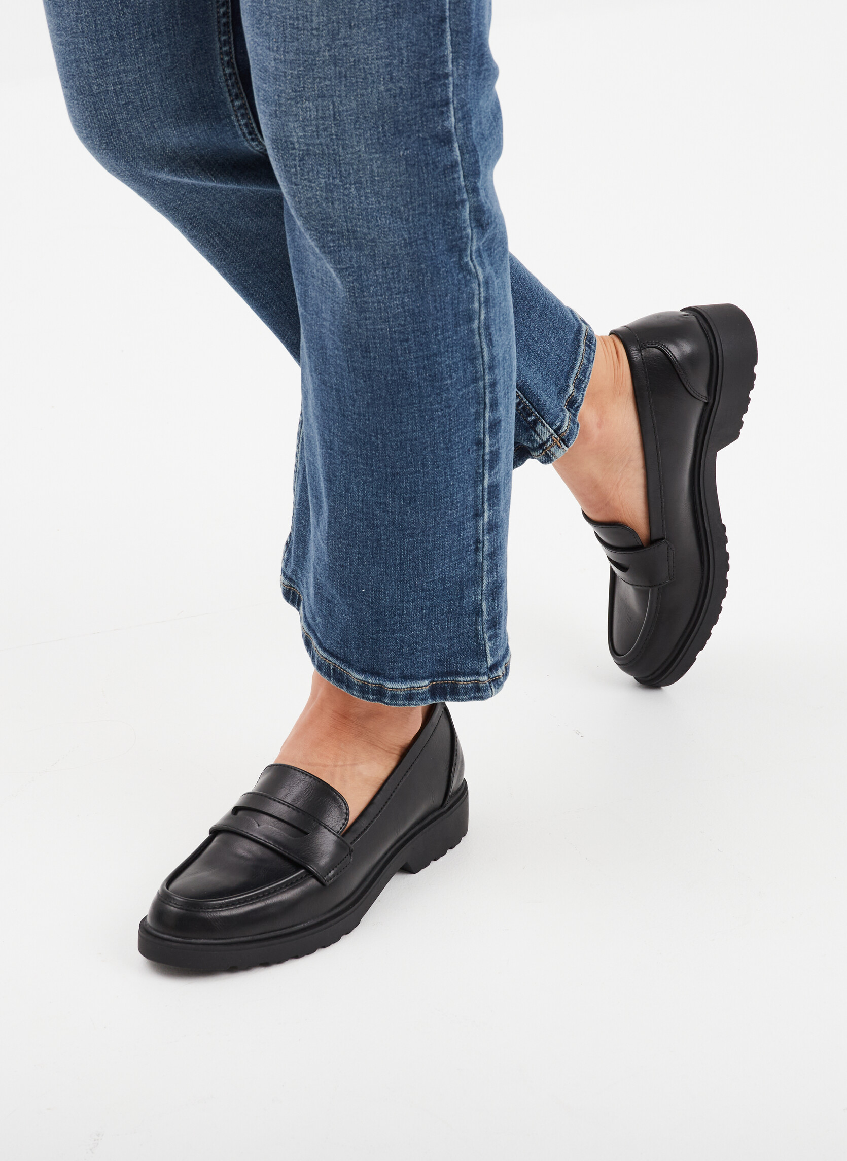 Mocassins MAKATA_S_F_MOC_2_242 femme noir LIBERTO Mocassins MAKATA_S_F_MOC_2_242 femme noir Noir