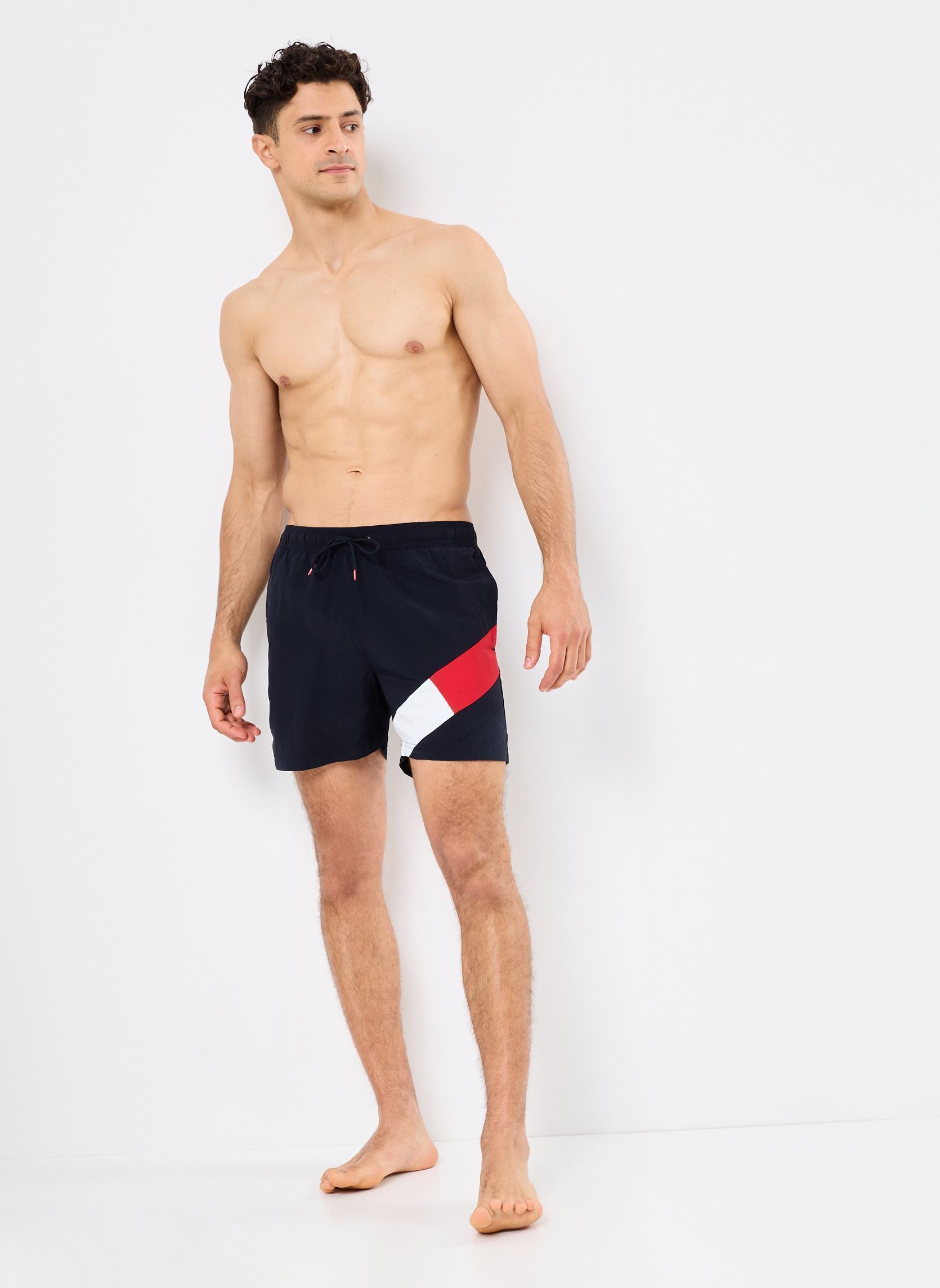 Shorts de bain Sf Medium Drawstring UM0UM02048 homme bleu Tommy Hilfiger Shorts de bain Sf Medium Drawstring UM0UM02048 homme bleu DESERT SKY