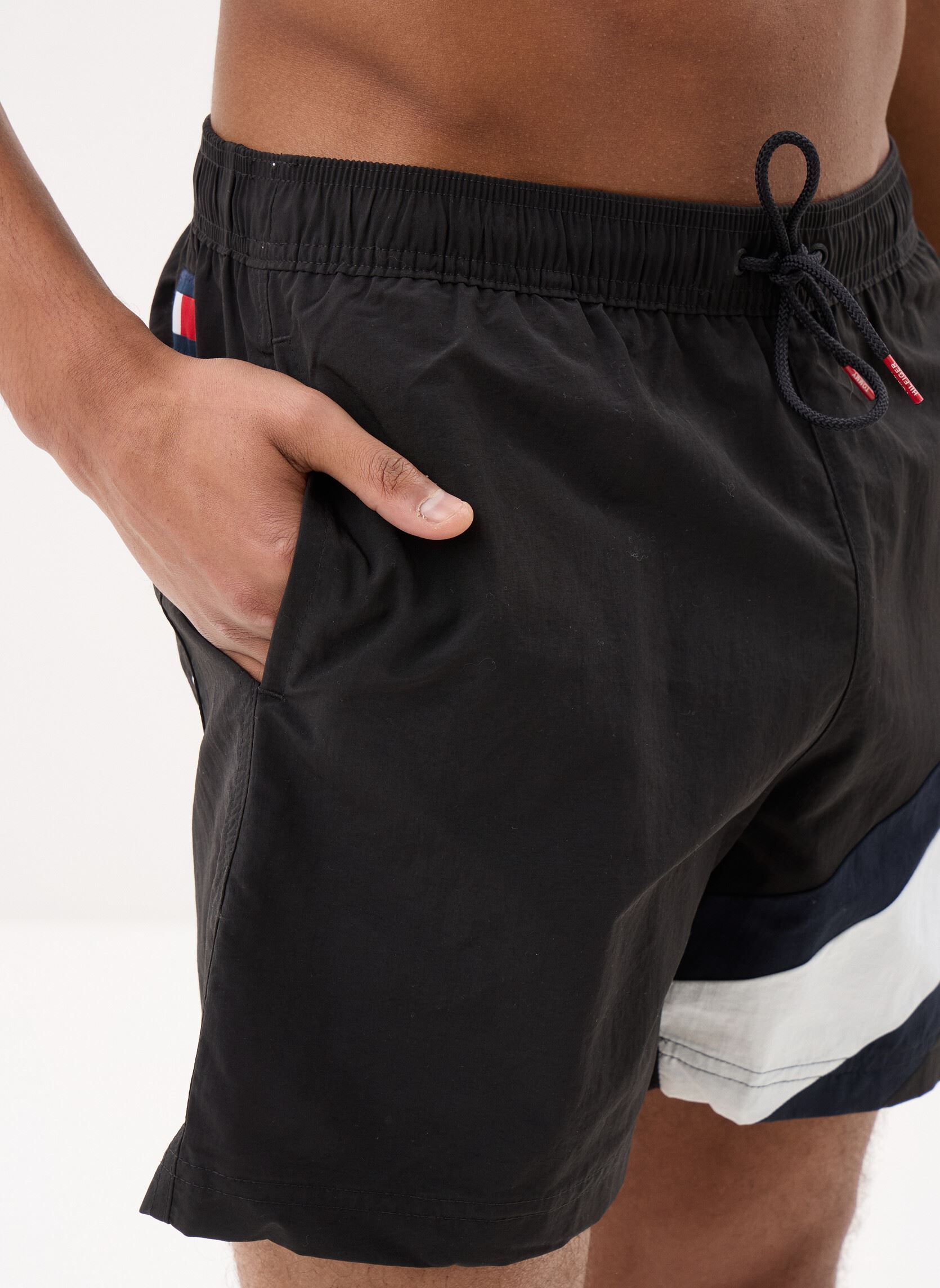 Shorts de bain Sf Medium Drawstring UM0UM02048 homme noir Tommy Hilfiger Shorts de bain Sf Medium Drawstring UM0UM02048 homme noir BLACK