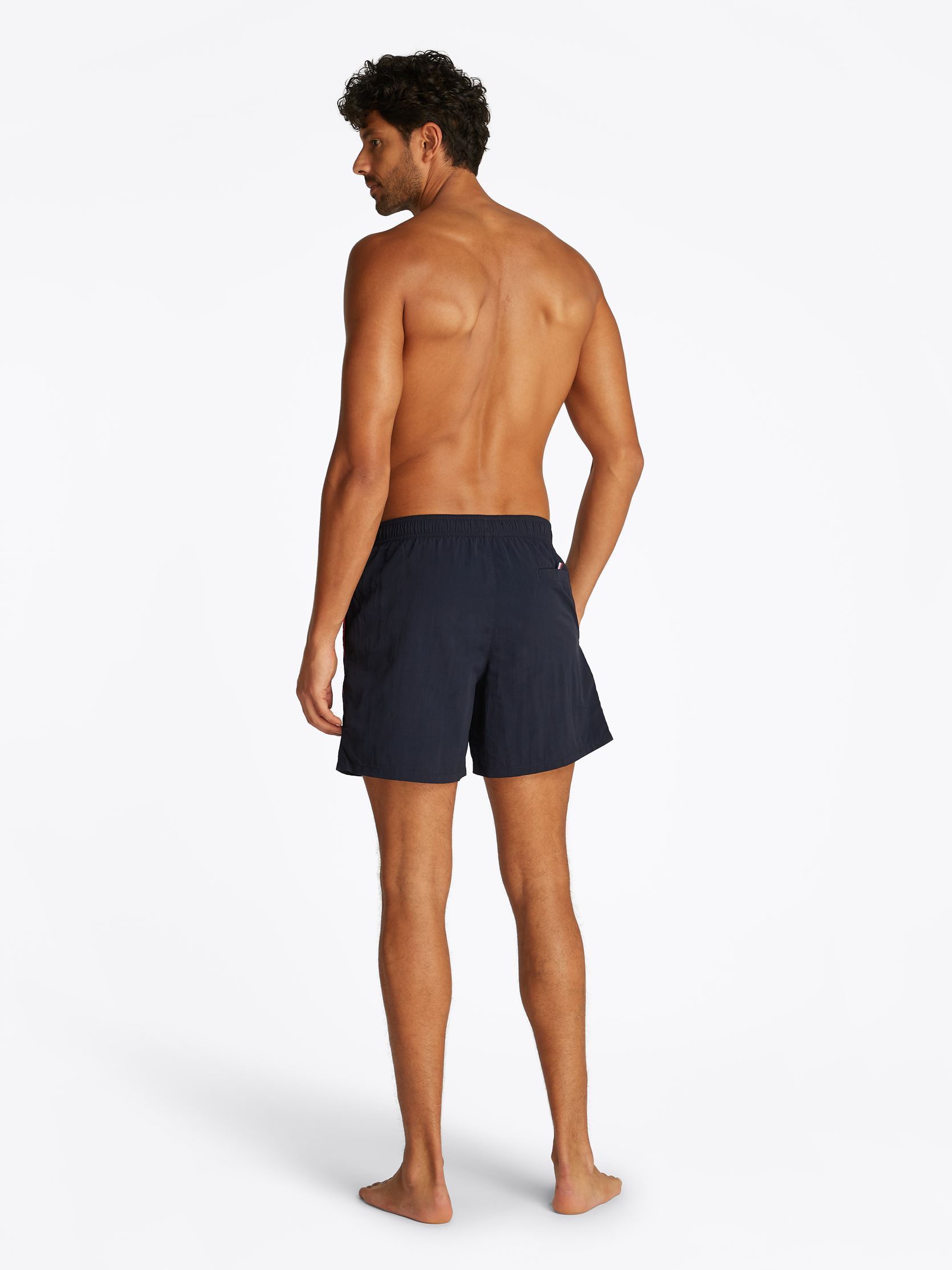 Shorts de bain Medium Drawstring UM0UM03474 homme bleu Tommy Hilfiger Shorts de bain Medium Drawstring UM0UM03474 homme bleu DESERT SKY