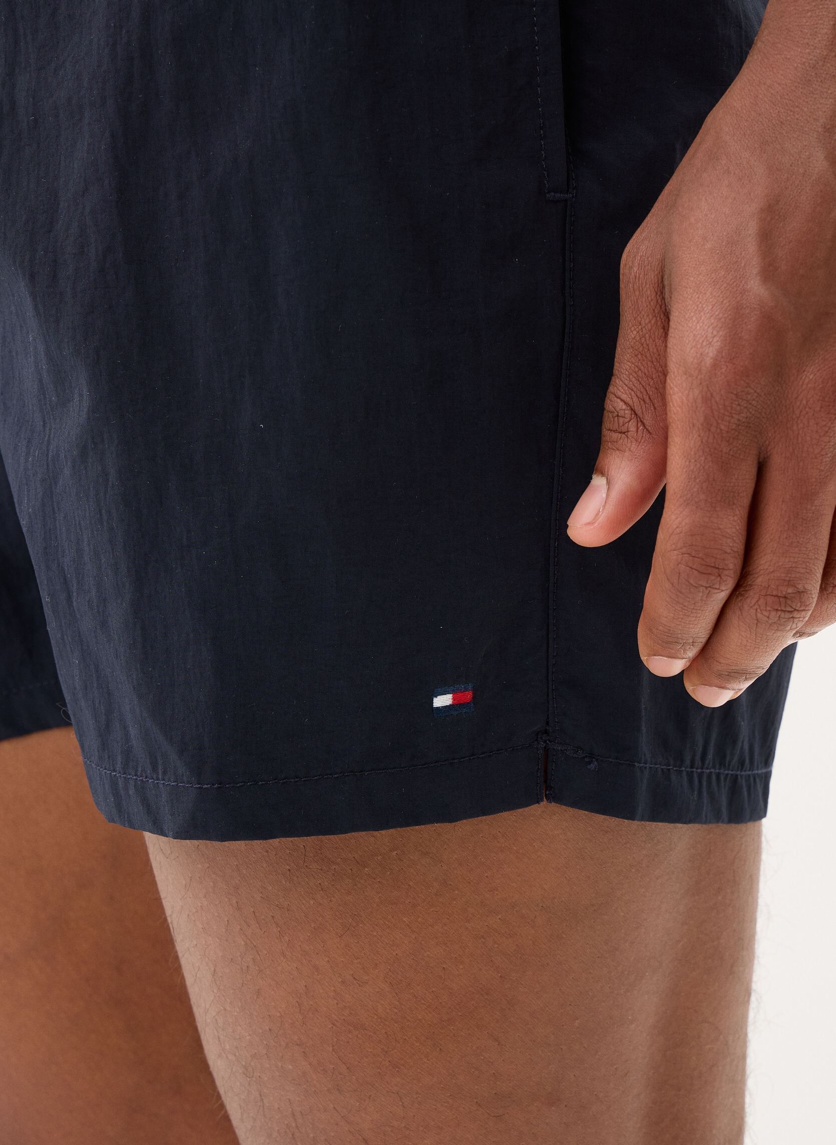 Shorts de bain Medium Drawstring UM0UM03477 homme bleu Tommy Hilfiger Shorts de bain Medium Drawstring UM0UM03477 homme bleu DESERT SKY