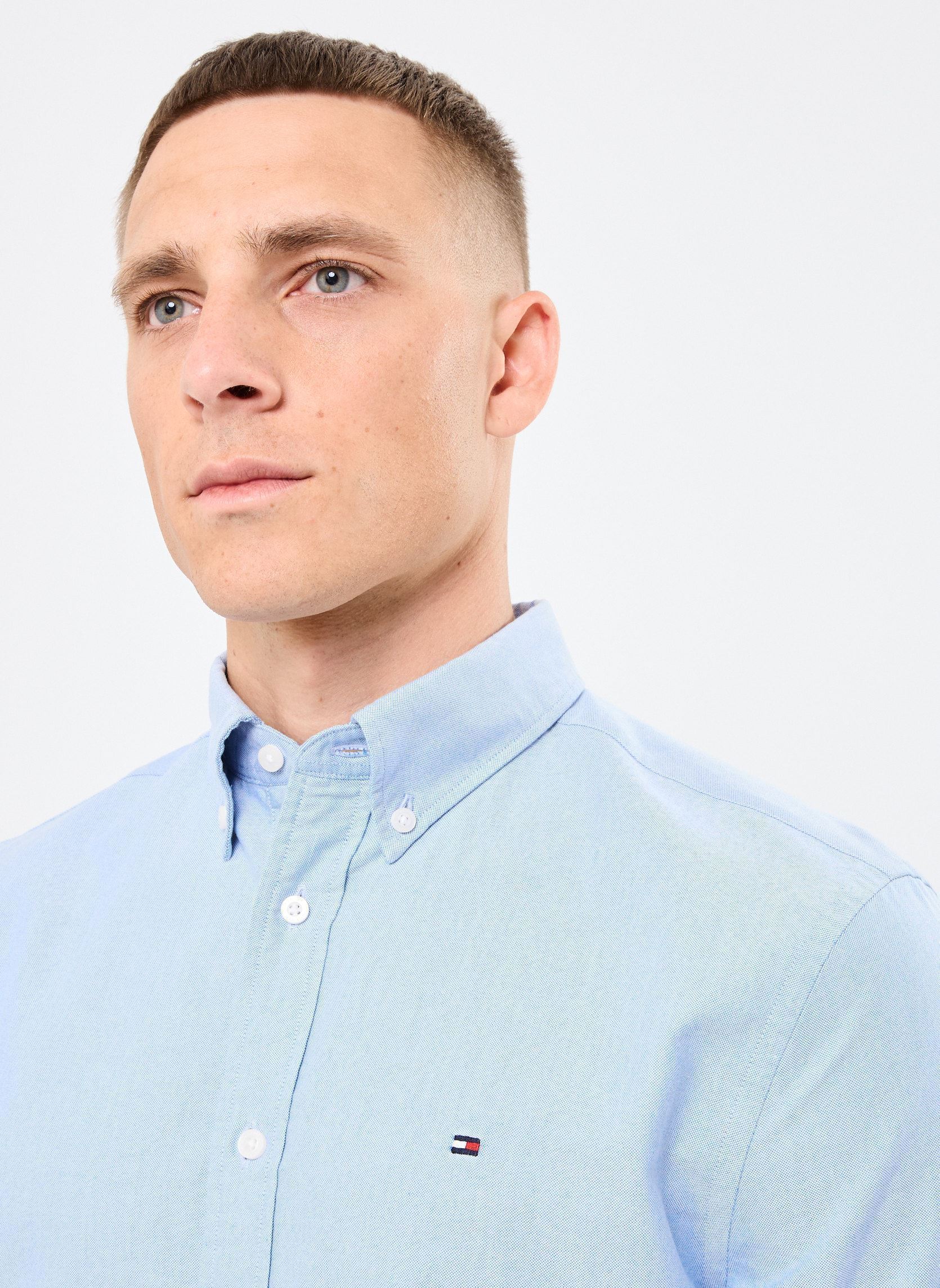 Hemden Solid Heritage Oxfor SB heren blauw Tommy Hilfiger Hemden Solid Heritage Oxfor SB heren blauw SHIRT BLUE