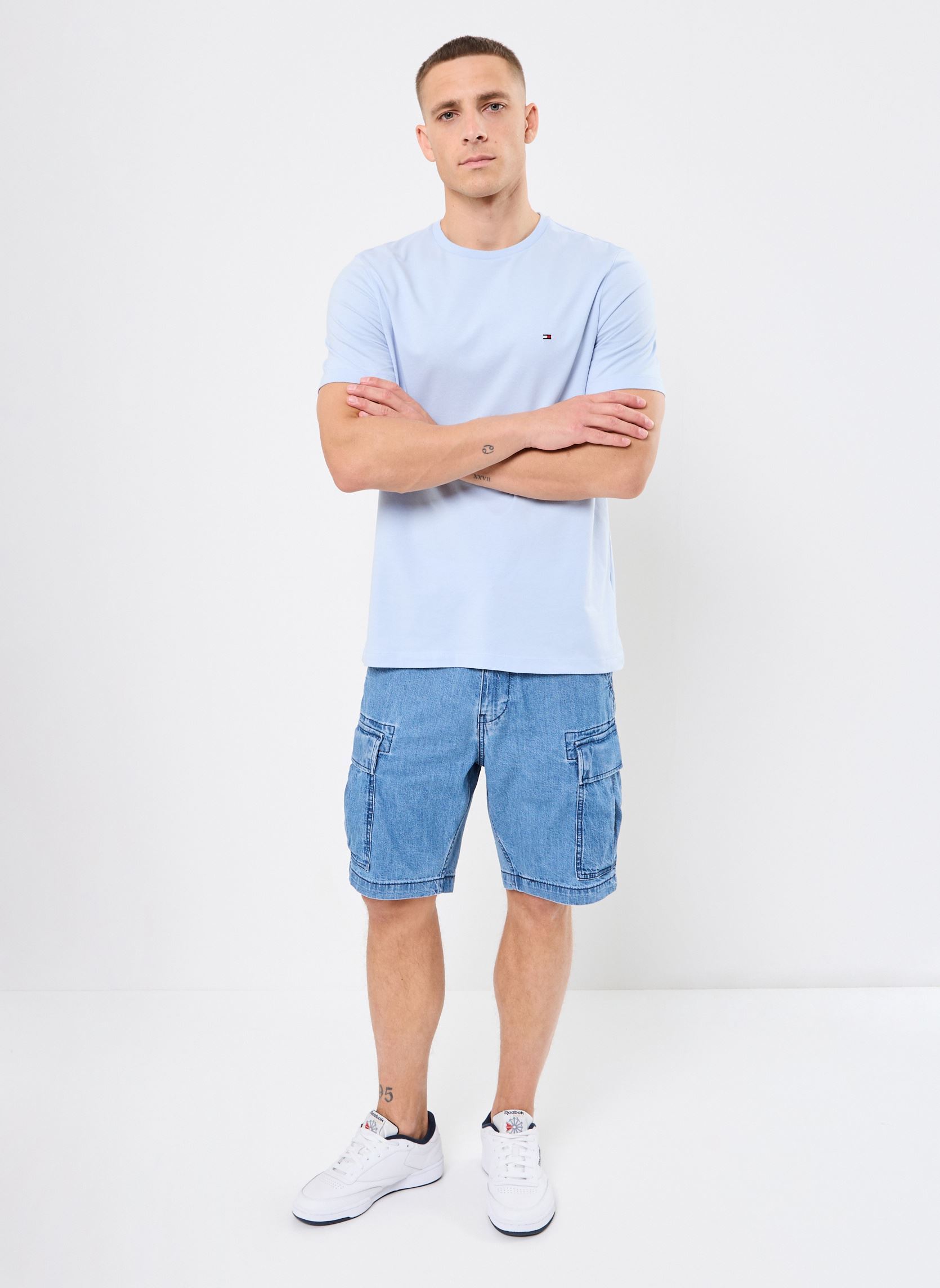 Kurzarm-T-Shirts Ess Seasonal Reg Fit MW0MW39995 herren blau Tommy Hilfiger Kurzarm-T-Shirts Ess Seasonal Reg Fit MW0MW39995 herren blau BREEZY BLUE
