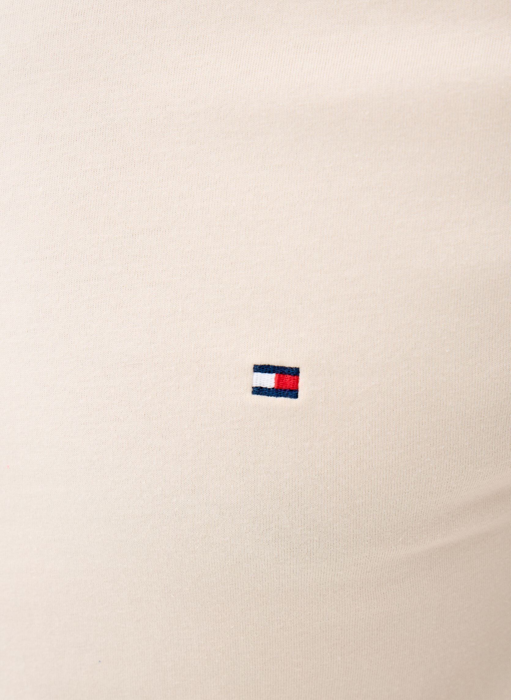 Tee-shirts manches courtes Ess Seasonal Reg Fit MW0MW39995 homme beige Tommy Hilfiger Tee-shirts manches courtes Ess Seasonal Reg Fit MW0MW39995 homme beige NEWSPRINT