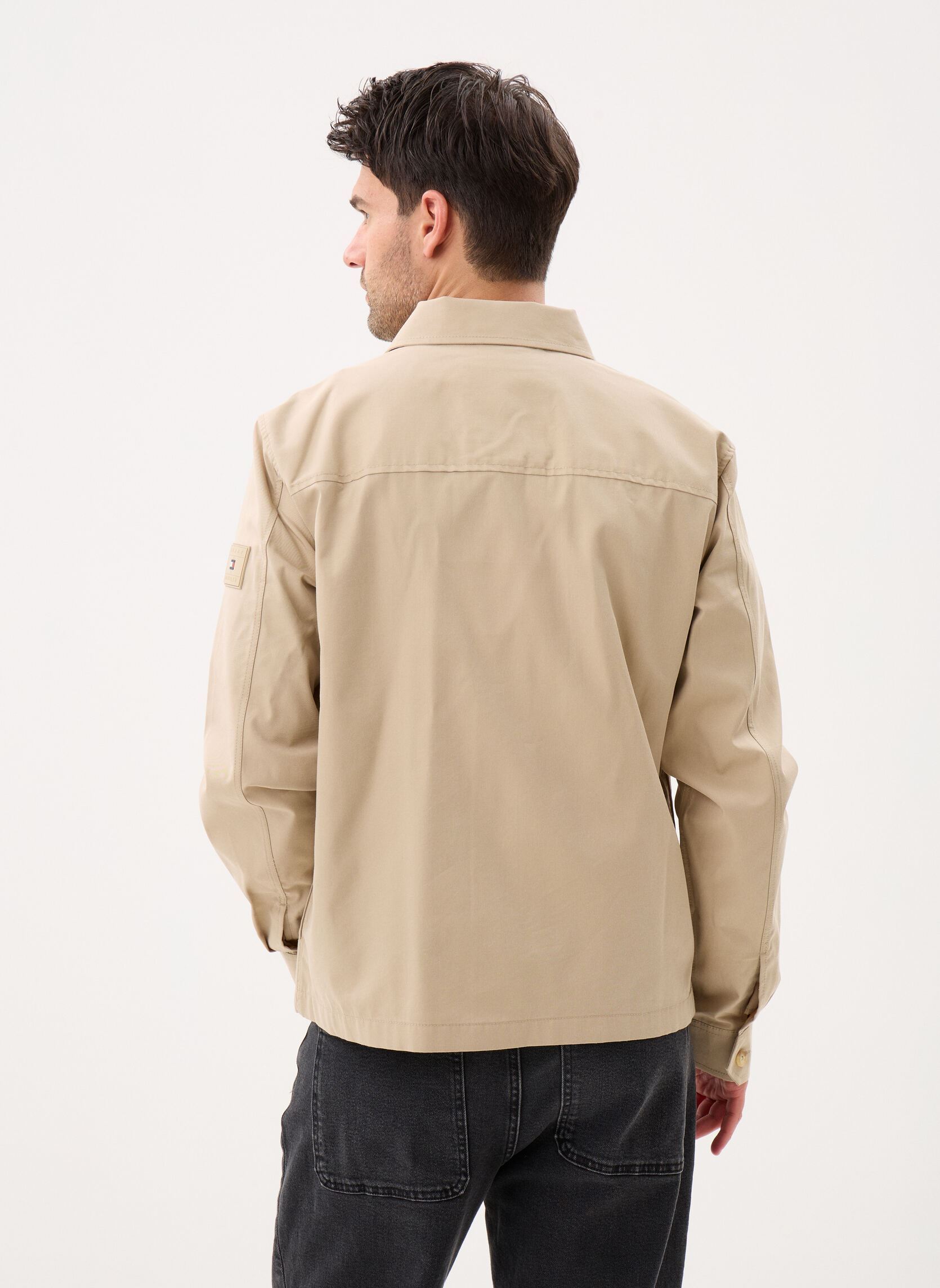 Chemises Cotton Nylon Shirt J MW0MW38712 homme beige Tommy Hilfiger Chemises Cotton Nylon Shirt J MW0MW38712 homme beige SANDALWOOD