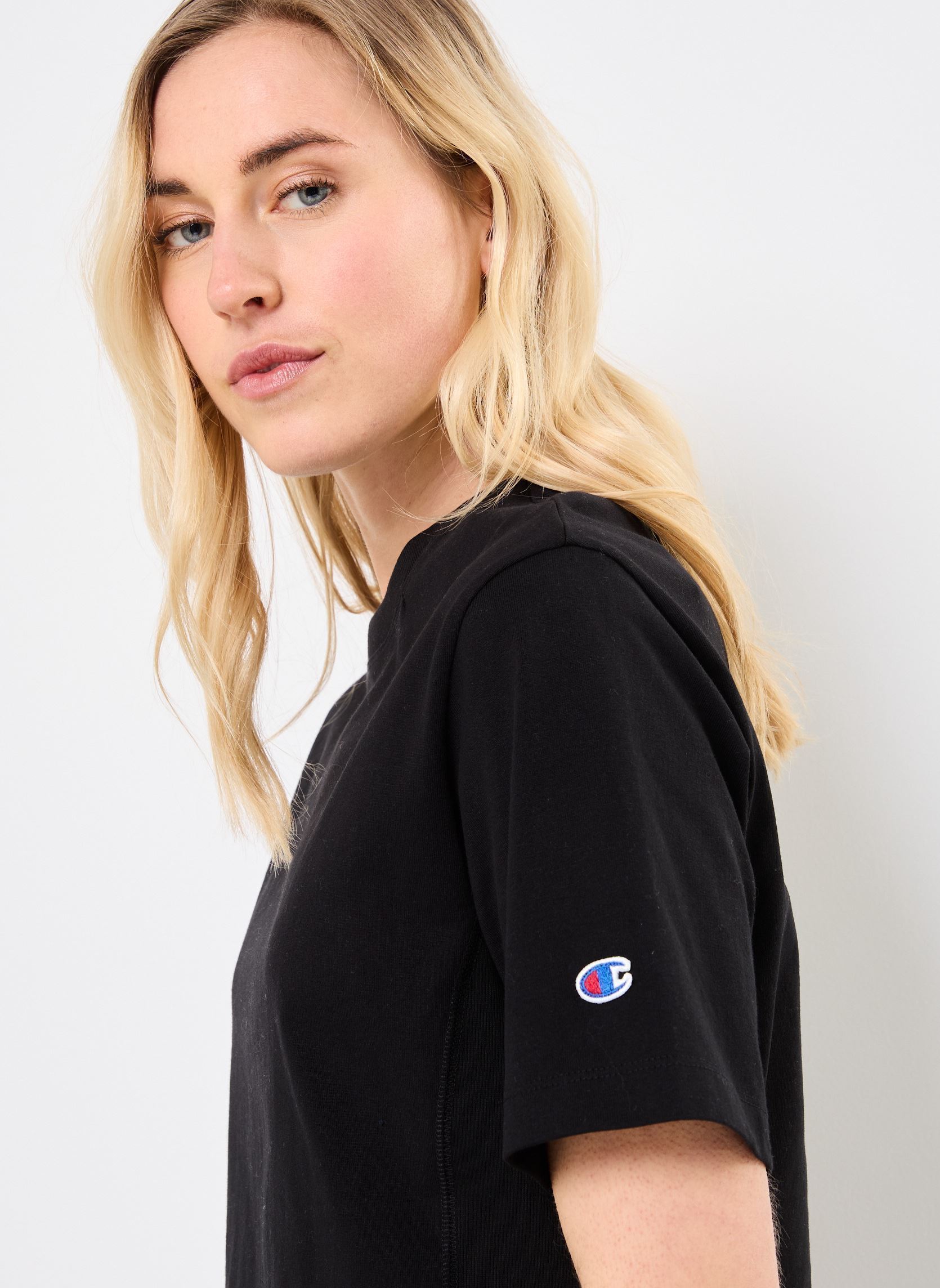 Kurzarm-T-Shirts 117874 damen schwarz Champion Kurzarm-T-Shirts 117874 damen schwarz KK001