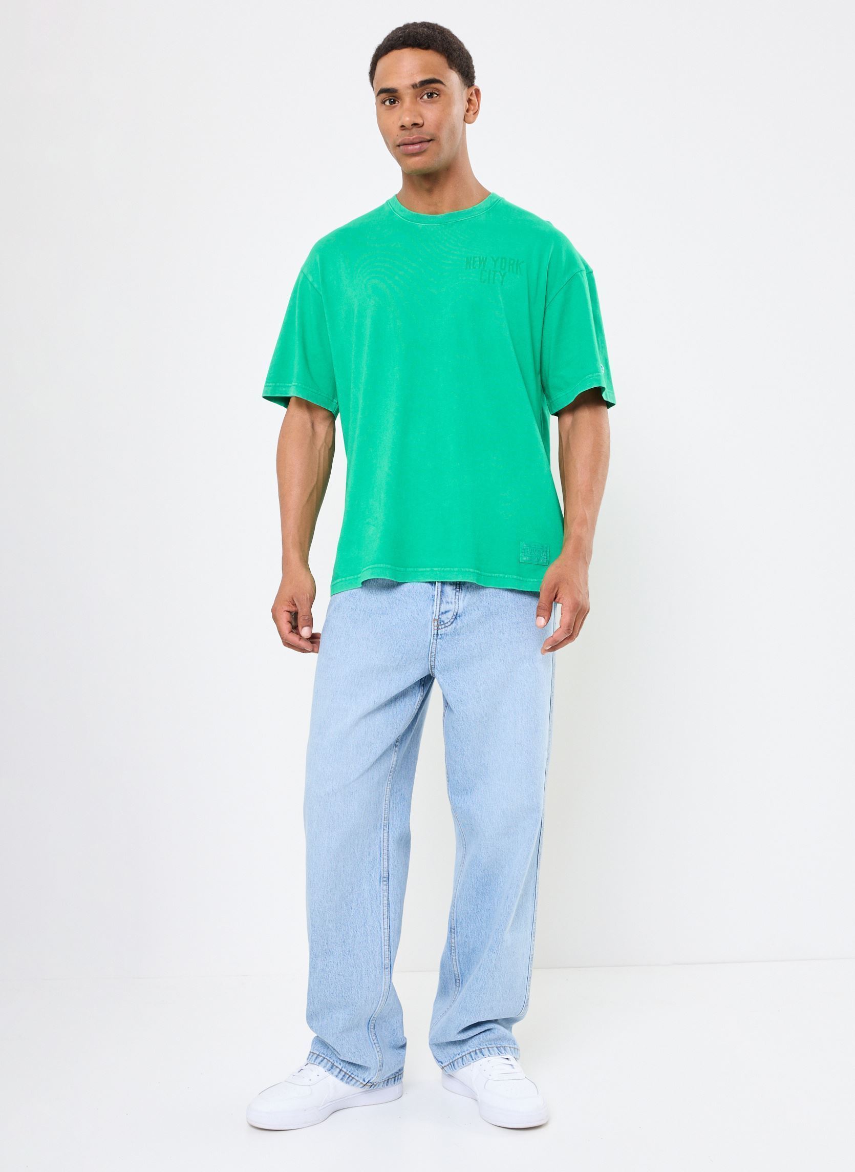 Tee-shirts manches courtes 221250 homme vert Champion Tee-shirts manches courtes 221250 homme vert GS130
