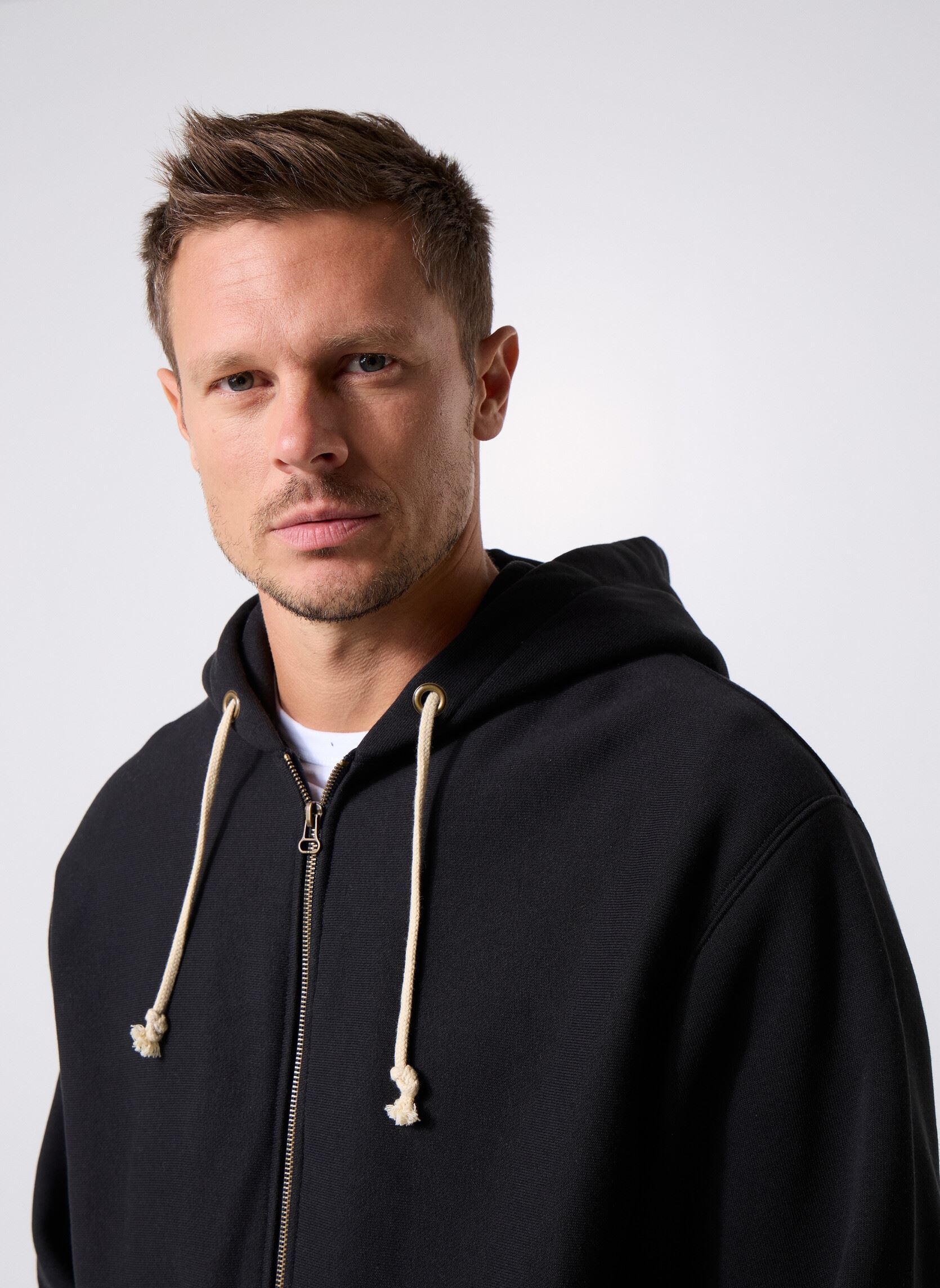 Sweats zippés 221149 M homme noir Champion Sweats zippés 221149 M homme noir KK001