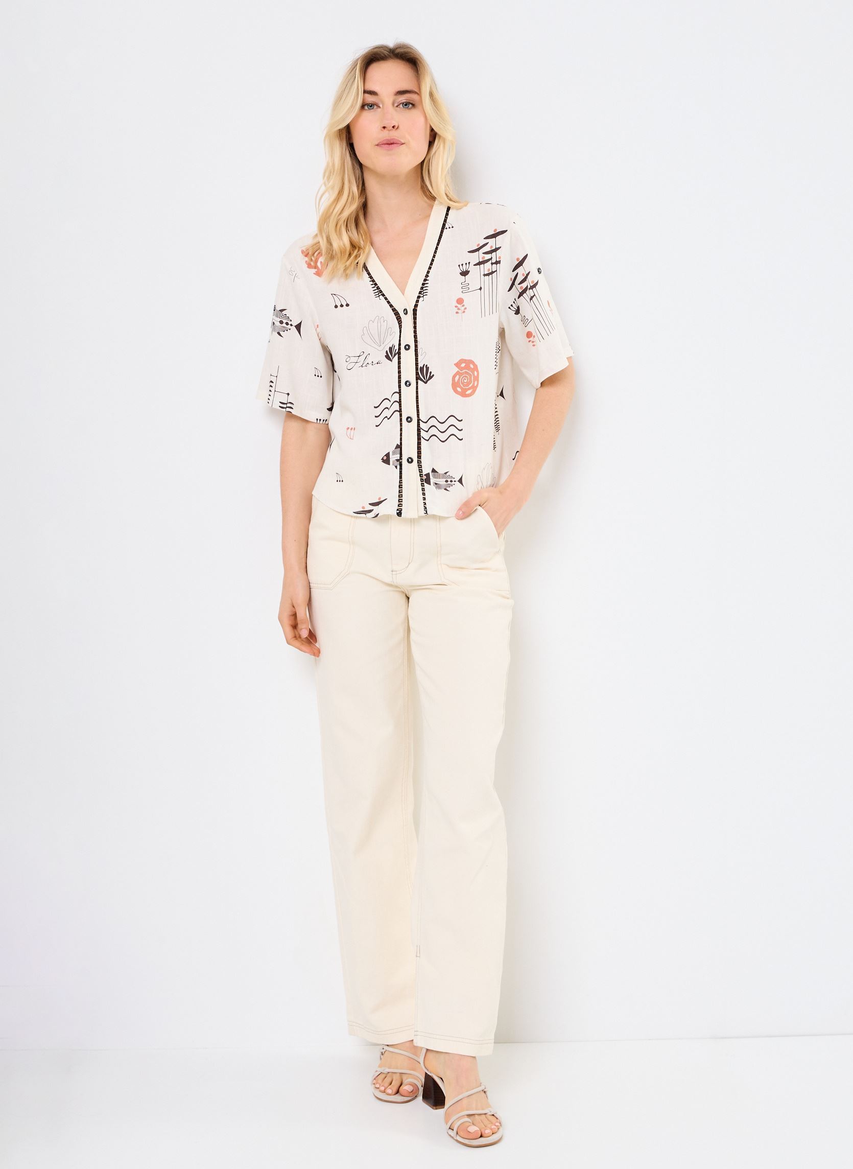 Korte mouw overhemden M99B05 dames wit Meisïe Korte mouw overhemden M99B05 dames wit IVORY