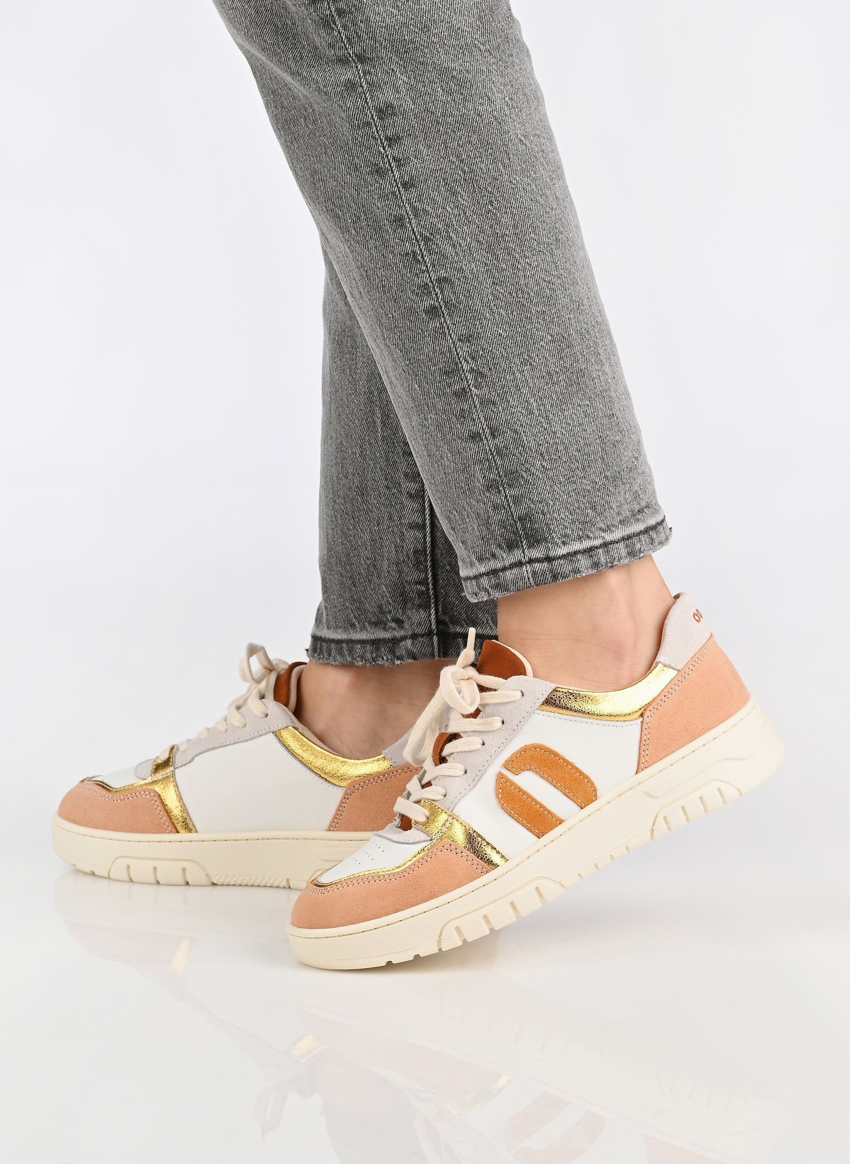 Baskets basses Nora femme multicolore Odaje Baskets basses Nora femme multicolore BLANC BLUSH DORÉ