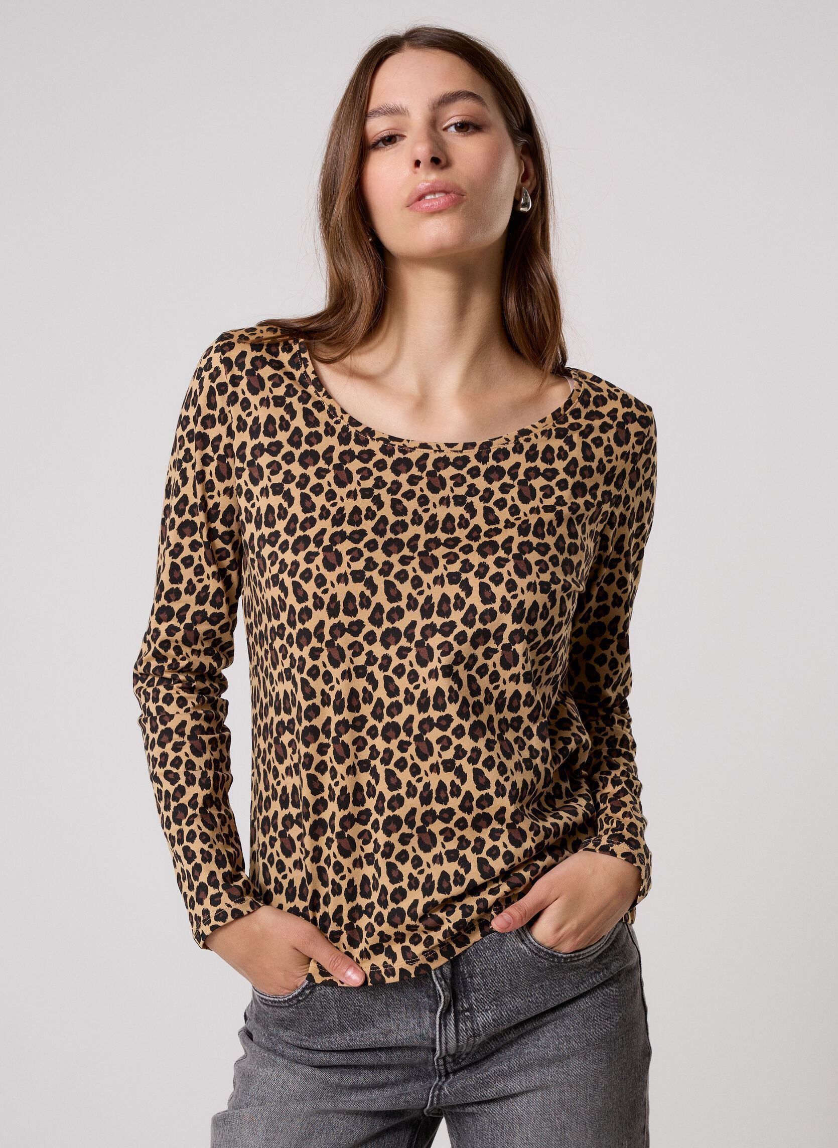 Tee-shirts TESSLEO femme beige MADE BY Tee-shirts TESSLEO femme beige IMP_LEOPARD SMALL_TANNIN