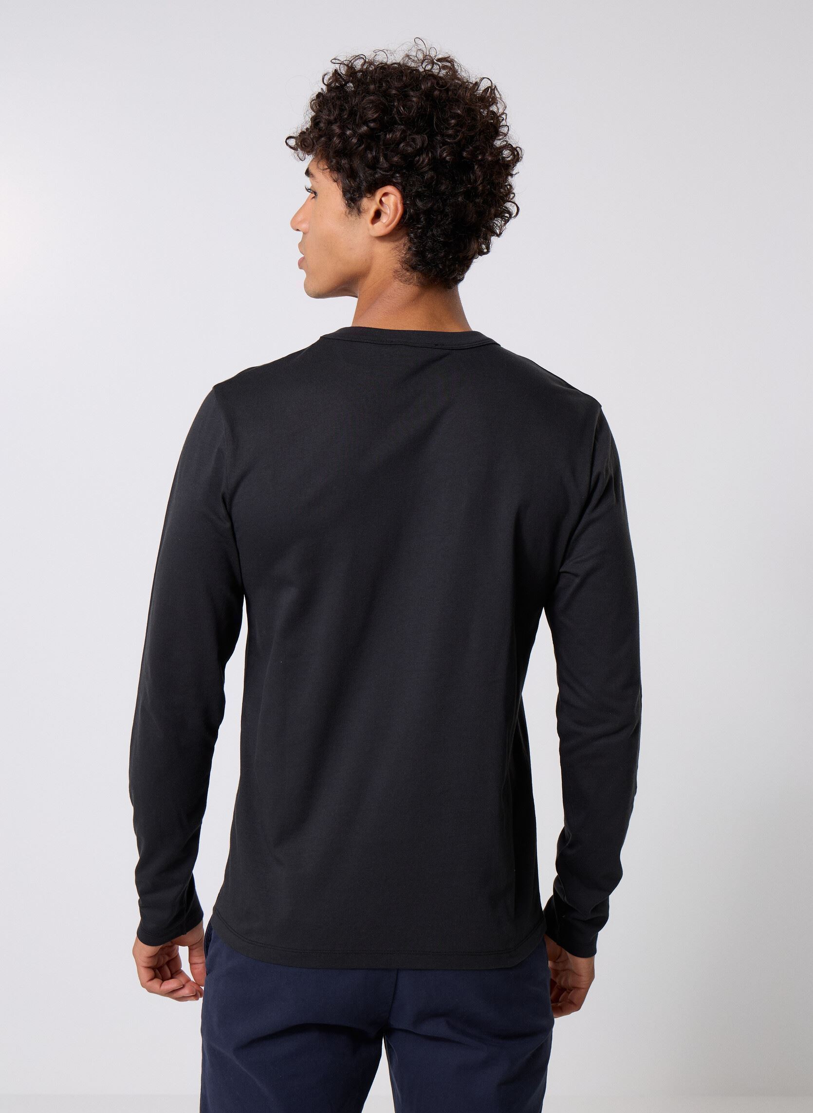 T-shirt a maniche lunghe TPERFLONG uomo nero Marvin&Co T-shirt a maniche lunghe TPERFLONG uomo nero JET BLACK