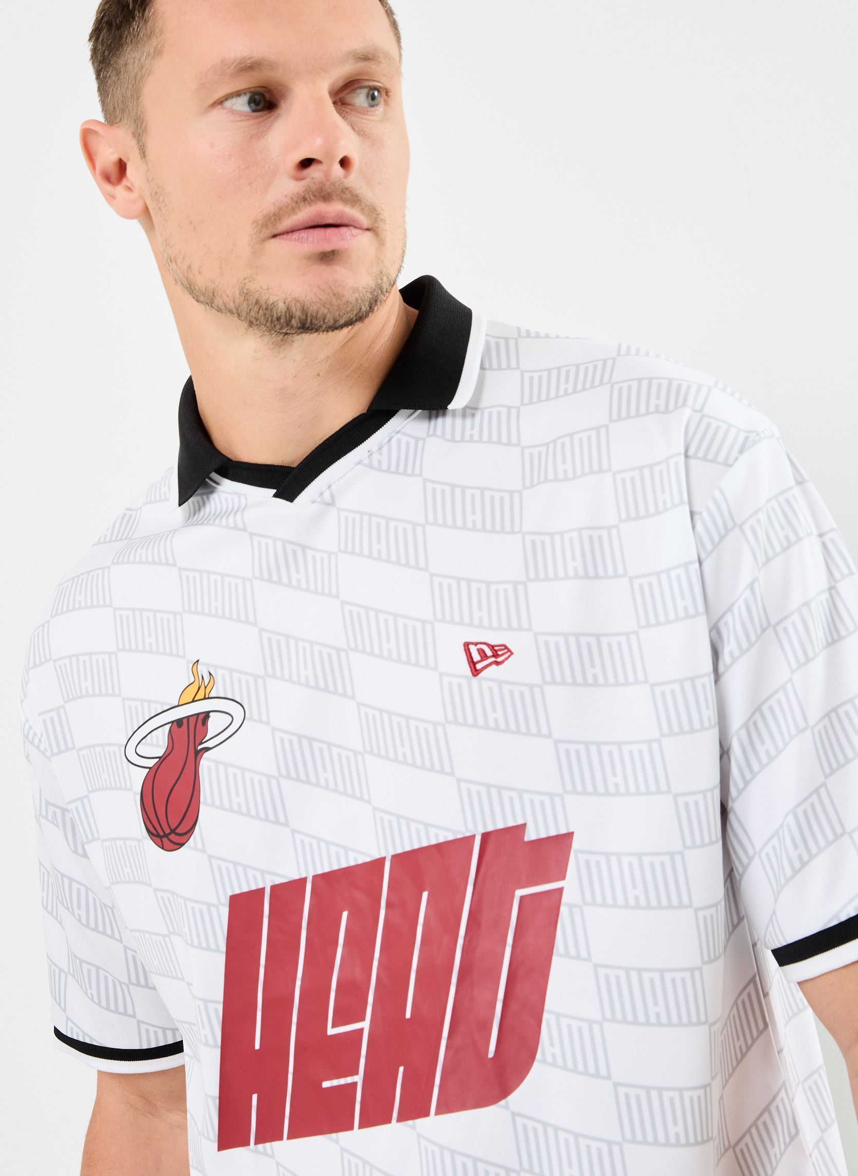 Tee-shirts manches courtes Nba Soccer Os Tee homme blanc New Era Tee-shirts manches courtes Nba Soccer Os Tee homme blanc MIAMI HEAT WHI