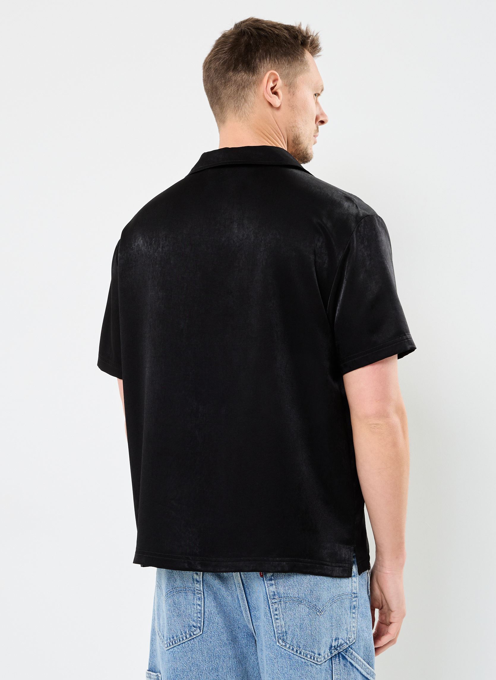 Chemises Floral Revere Shirt homme noir New Era Chemises Floral Revere Shirt homme noir NEW YORK YANKEES BLK