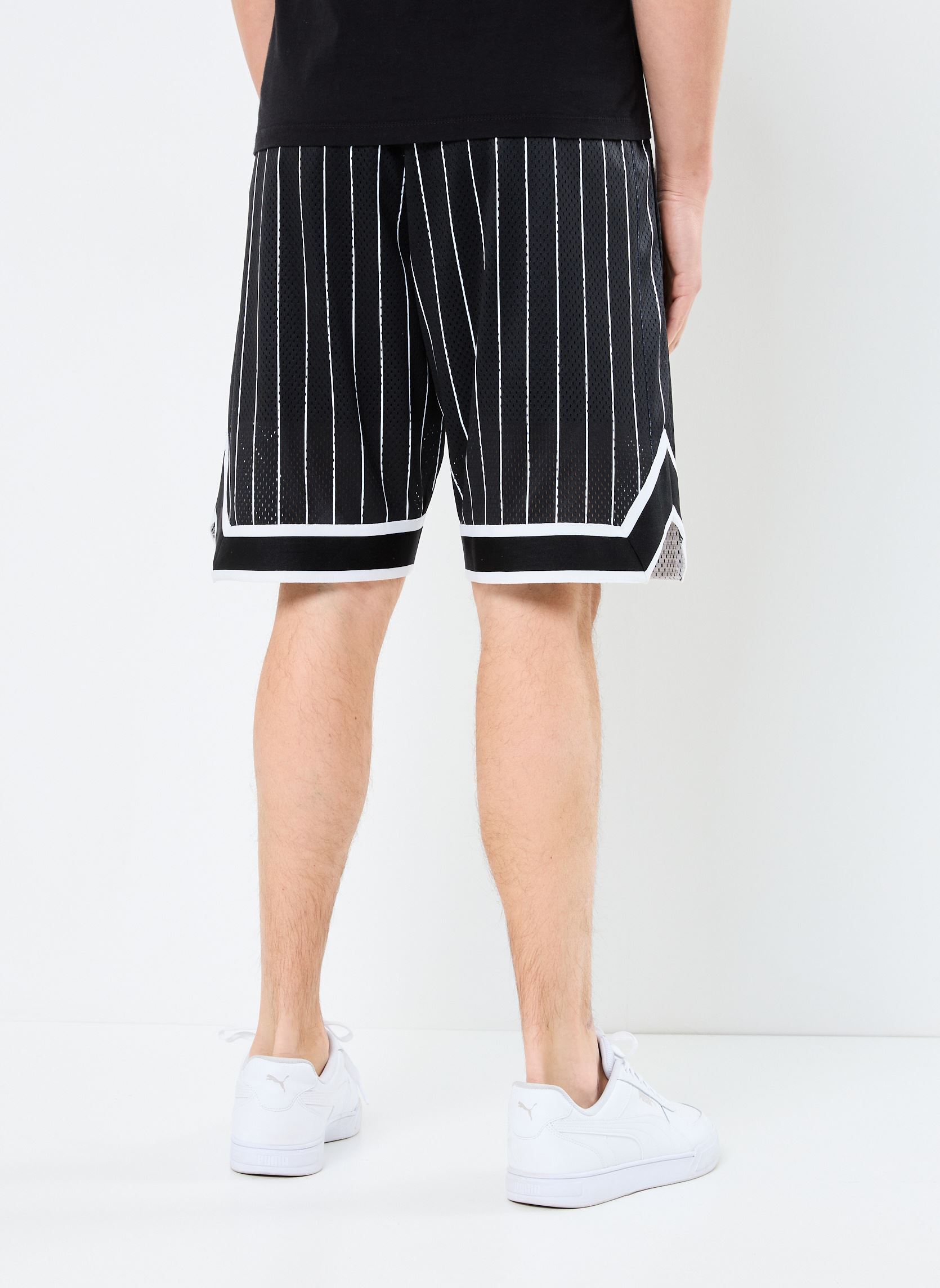 Shorts Nfl Pinstripe Short homme noir New Era Shorts Nfl Pinstripe Short homme noir LAS VEGAS RAIDERS BLK