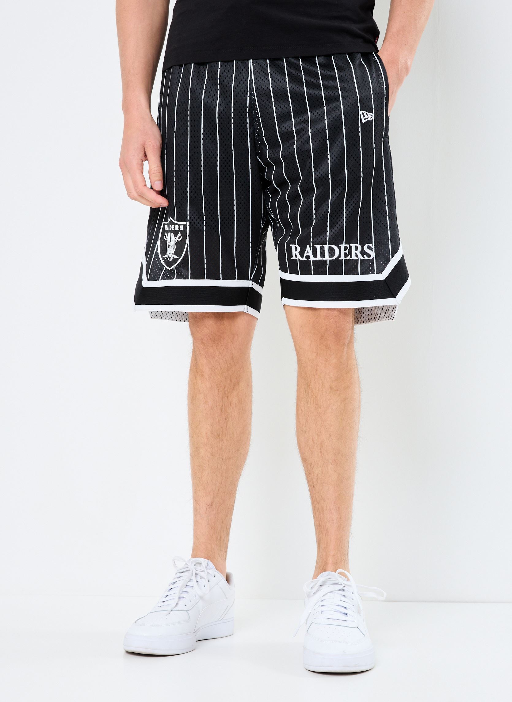 Shorts Nfl Pinstripe Short homme noir New Era Shorts Nfl Pinstripe Short homme noir LAS VEGAS RAIDERS BLK