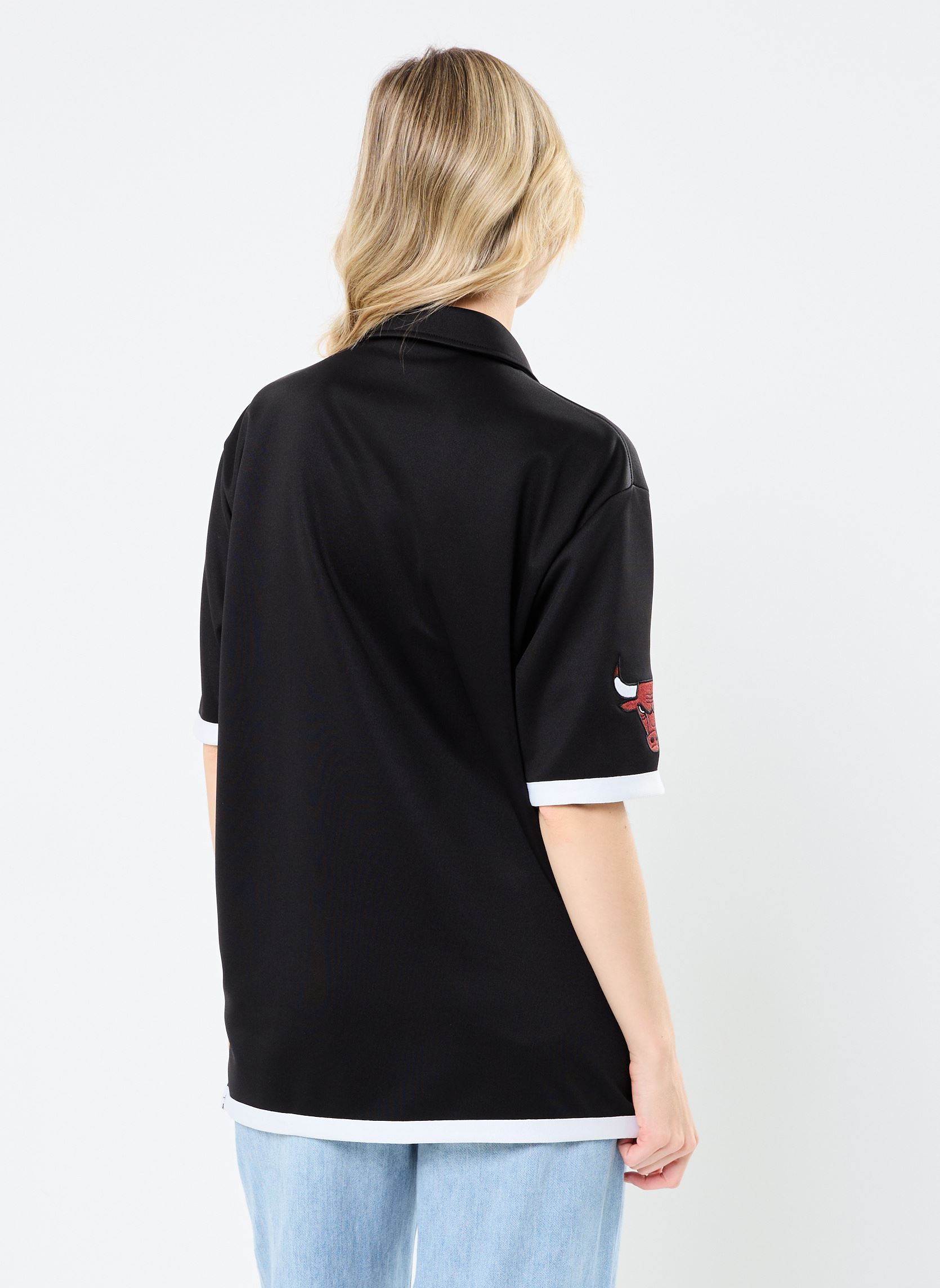 Chemises manches courtes Nba Snap Button Shirt Women femme noir New Era Chemises manches courtes Nba Snap Button Shirt Women femme noir CHICAGO BULLS BLK