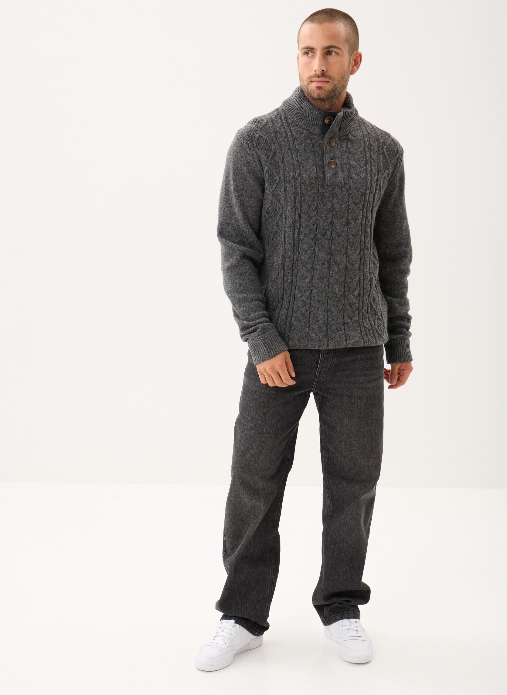 Pulls PTORSATON homme gris MADE BY Pulls PTORSATON homme gris Phantom