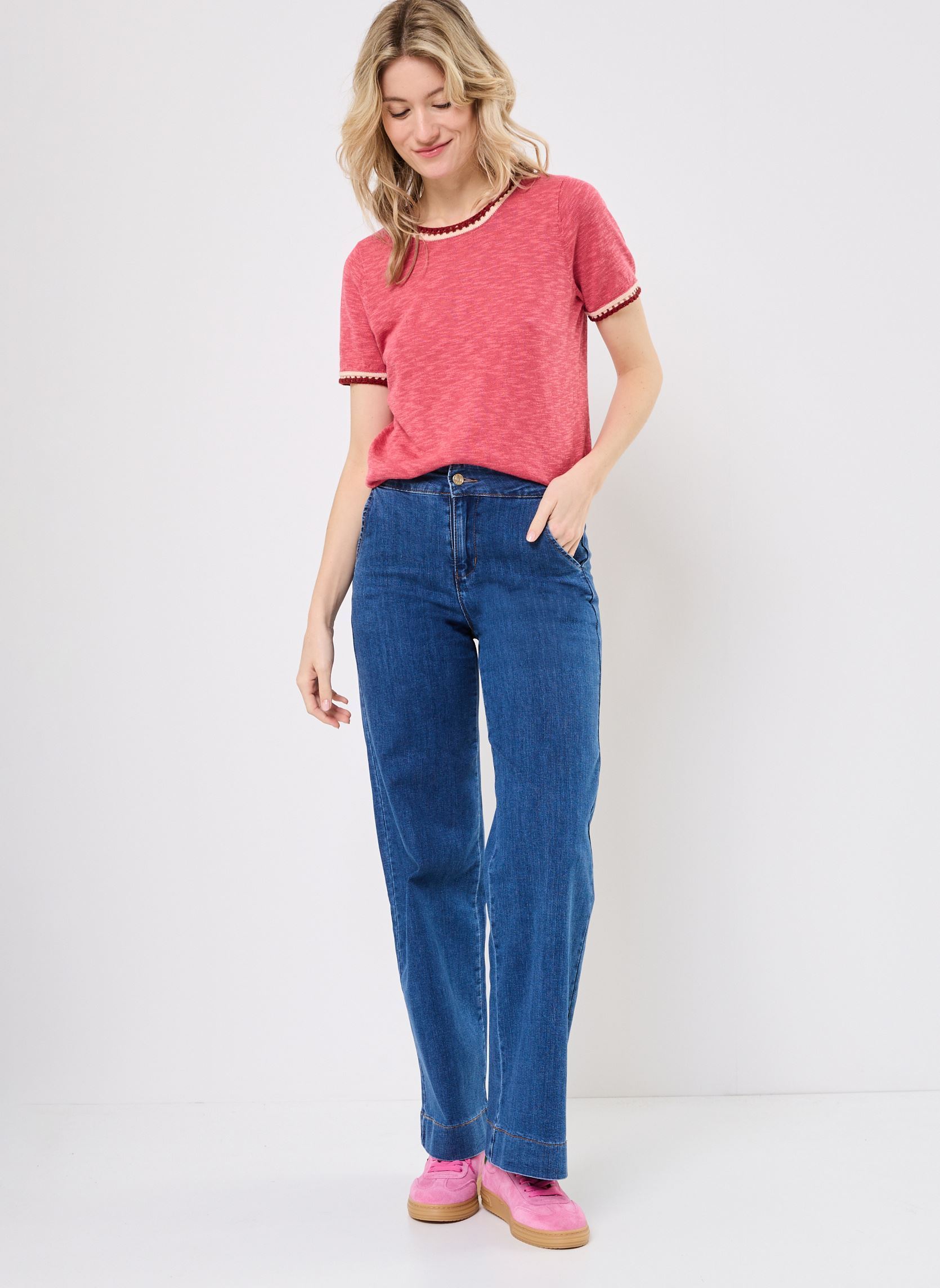 Tee-shirts manches courtes MADI femme rose La Petite Etoile Tee-shirts manches courtes MADI femme rose 44-FRAISE ECRASEE