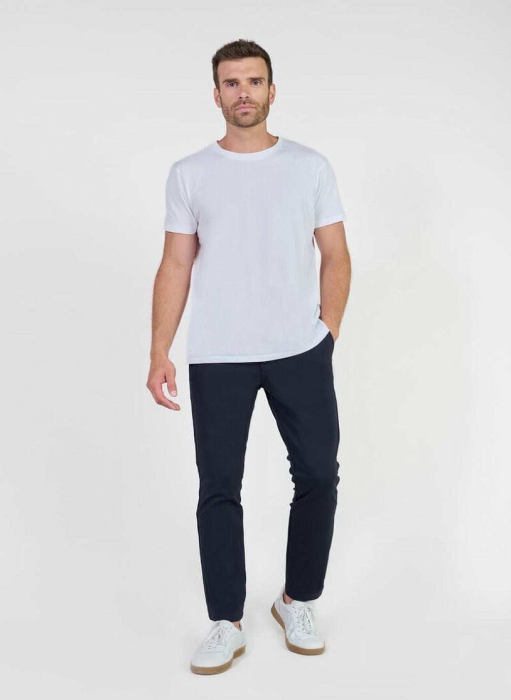 Pantalons droits Pantalon jogpant MALO Blue homme bleu Le temps des cerises Pantalons droits Pantalon jogpant MALO Blue homme bleu Bleu