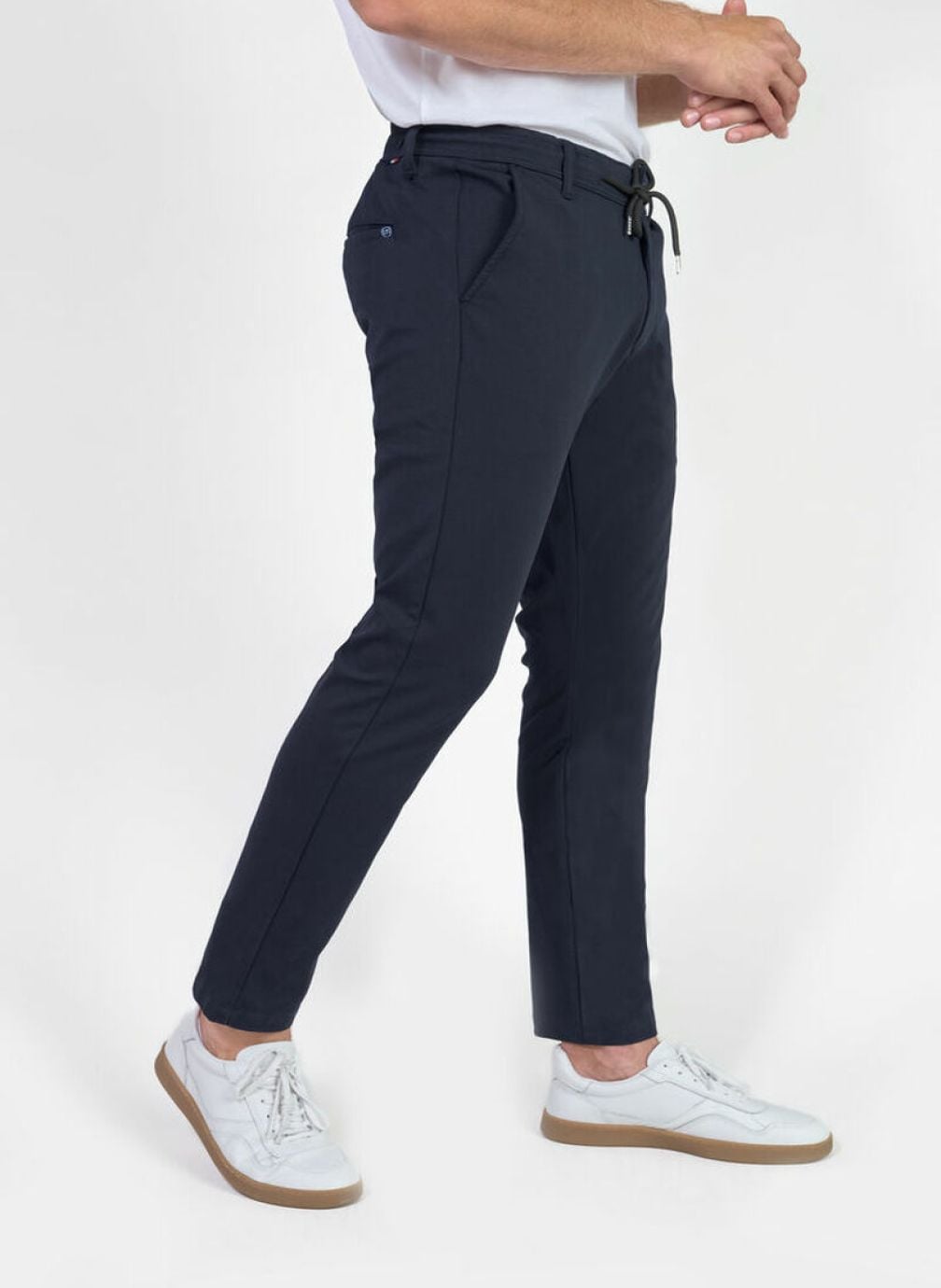 Pantalons droits Pantalon jogpant MALO Blue homme bleu Le temps des cerises Pantalons droits Pantalon jogpant MALO Blue homme bleu Bleu