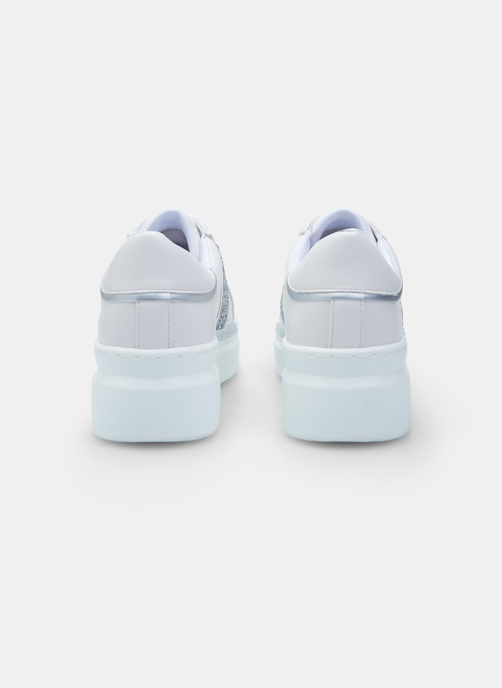 Baskets basses 6411154 femme blanc Bata Baskets basses 6411154 femme blanc Blanc
