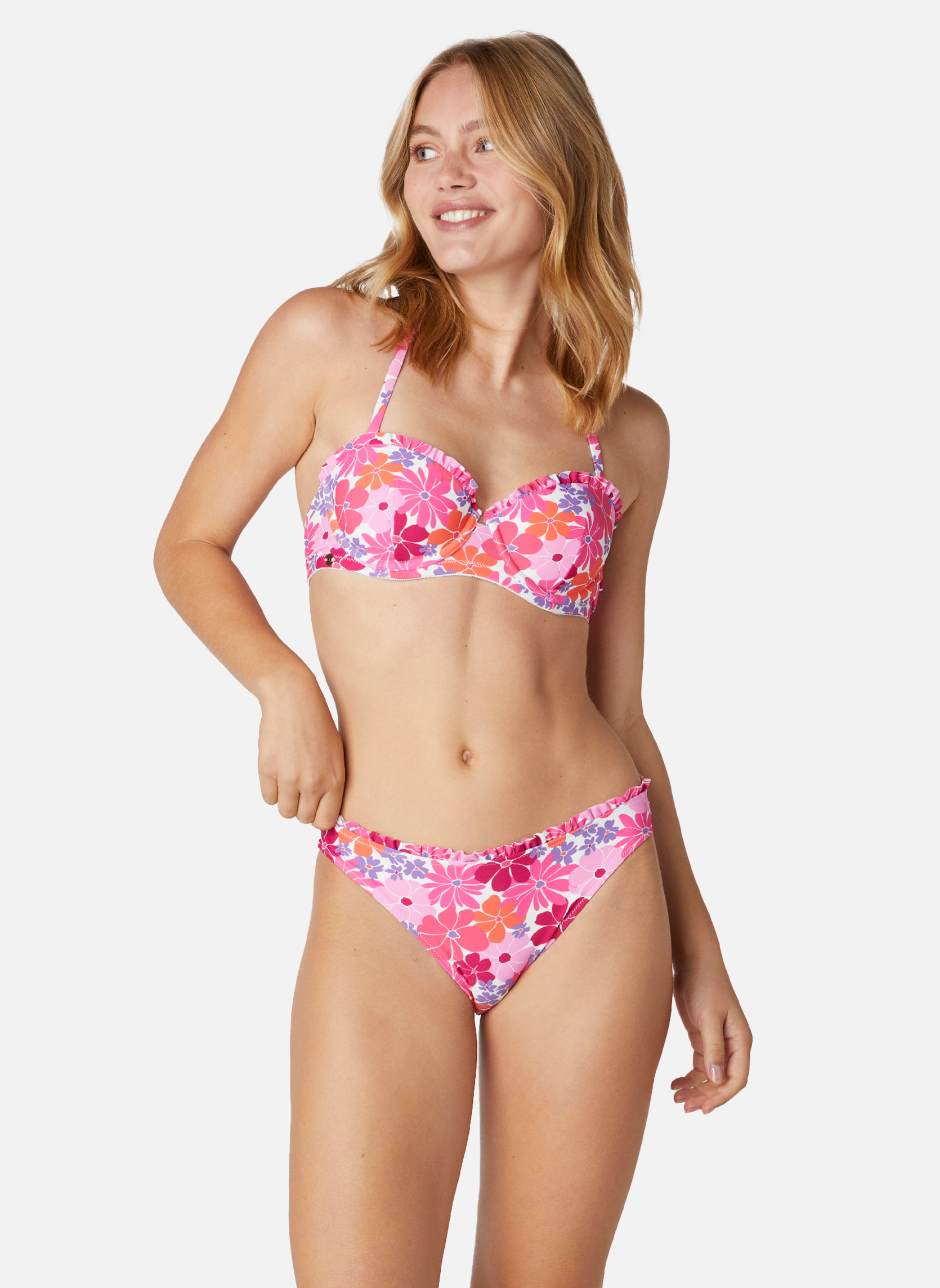 Hauts de maillot push up Haut de maillot de bain balconnet rose Fouta femme rose Brigitte Bardot Hauts de maillot push up Haut de maillot de bain balconnet rose Fouta femme rose Rose