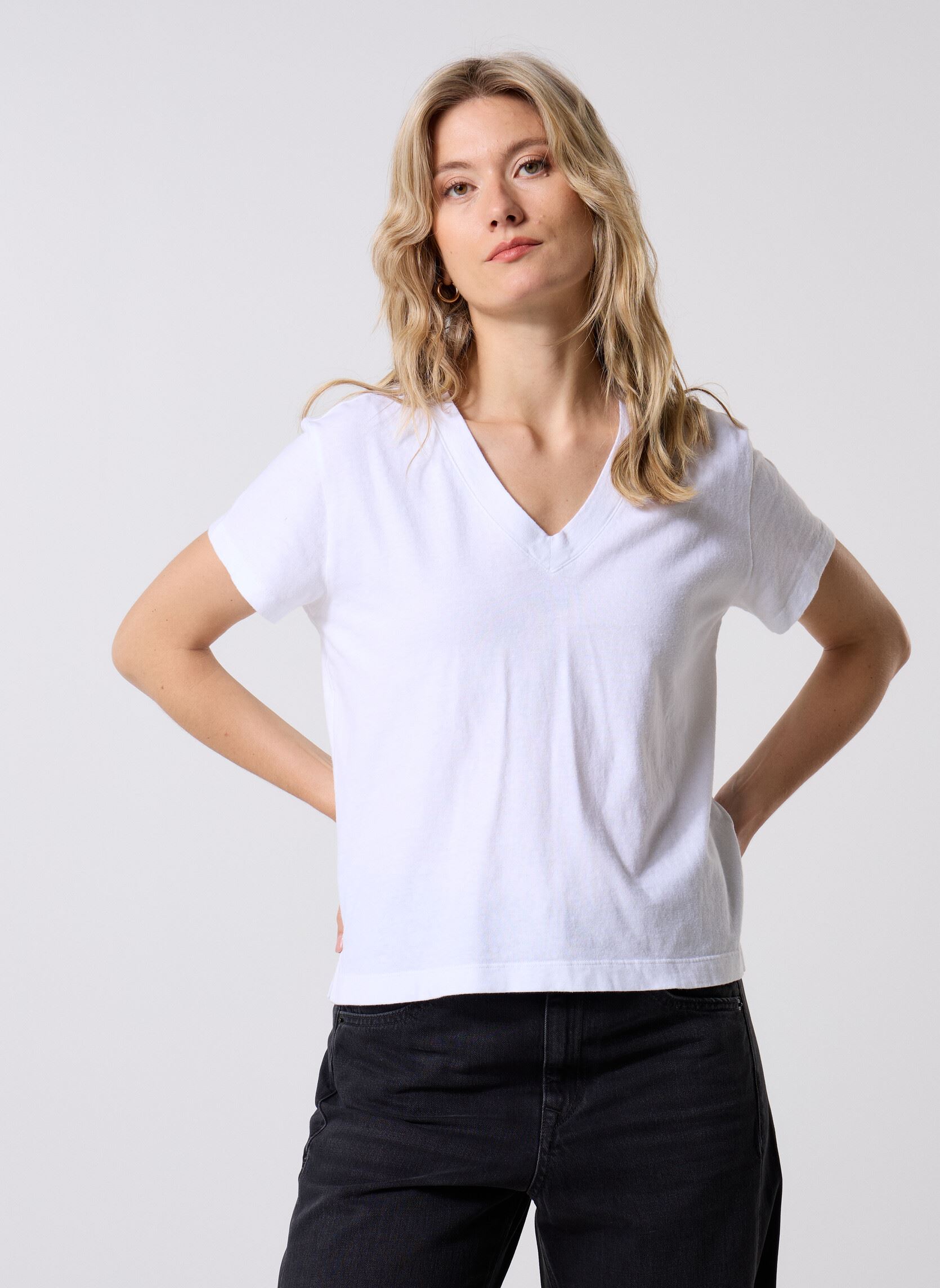 T shirt droit col V