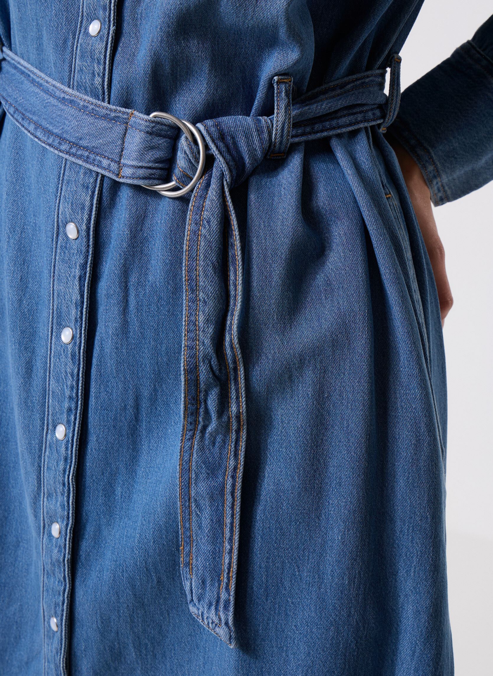 Robes longues QUINCEY LS MAXI DRESS MED INDIGO - FLAT femme bleu Levi's Robes longues QUINCEY LS MAXI DRESS MED INDIGO - FLAT femme bleu BRIGHT MID STONE
