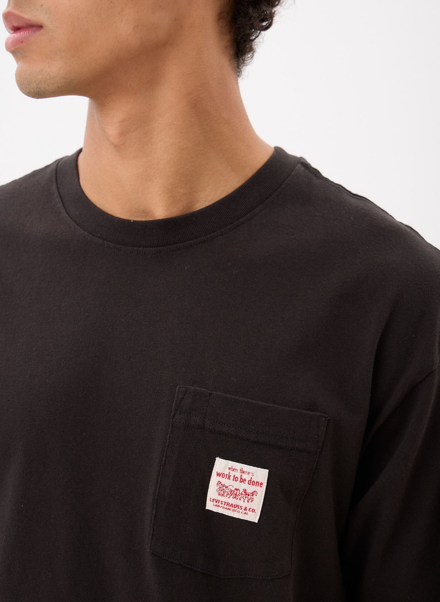 Tee-shirts manches courtes SS WORKWEAR TEE BLACKS homme noir Levi's Tee-shirts manches courtes SS WORKWEAR TEE BLACKS homme noir METEORITE