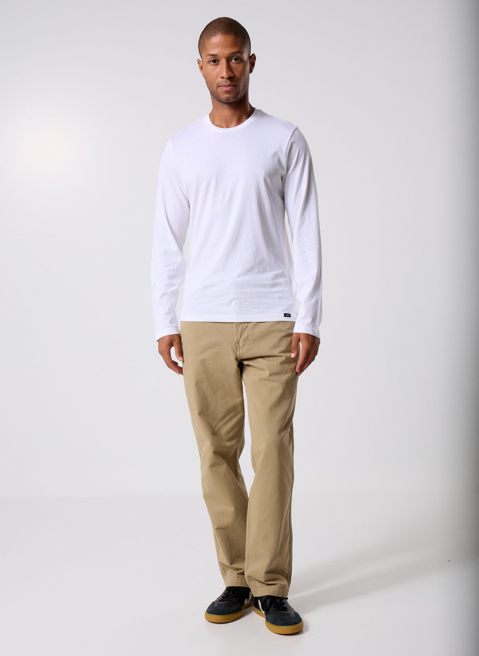 Pantalons chino XX CHINO AUTHENTIC RLX NEUTRALS homme beige Levi's Pantalons chino XX CHINO AUTHENTIC RLX NEUTRALS homme beige SAND KHAKI AUTH GD