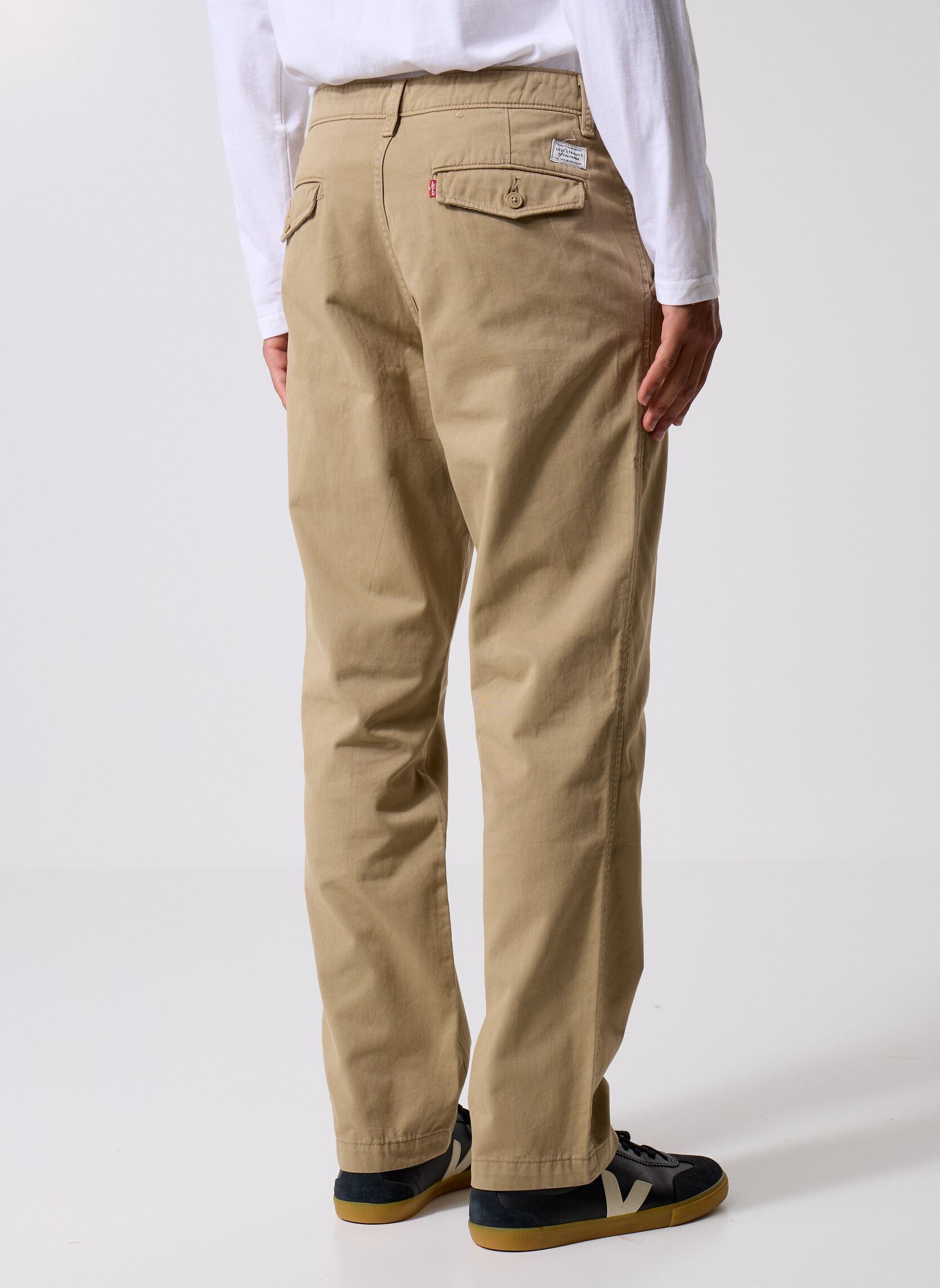 Pantalons chino XX CHINO AUTHENTIC RLX NEUTRALS homme beige Levi's Pantalons chino XX CHINO AUTHENTIC RLX NEUTRALS homme beige SAND KHAKI AUTH GD