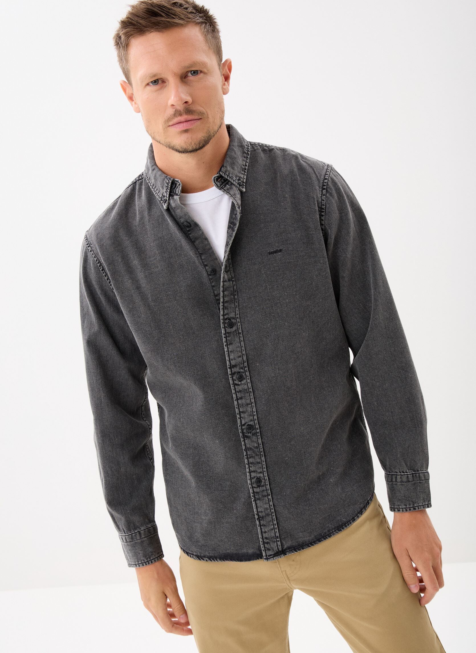 Vêtements Levi' AUTHENTIC BUTTON DOWN BLACKS pour Accessoires