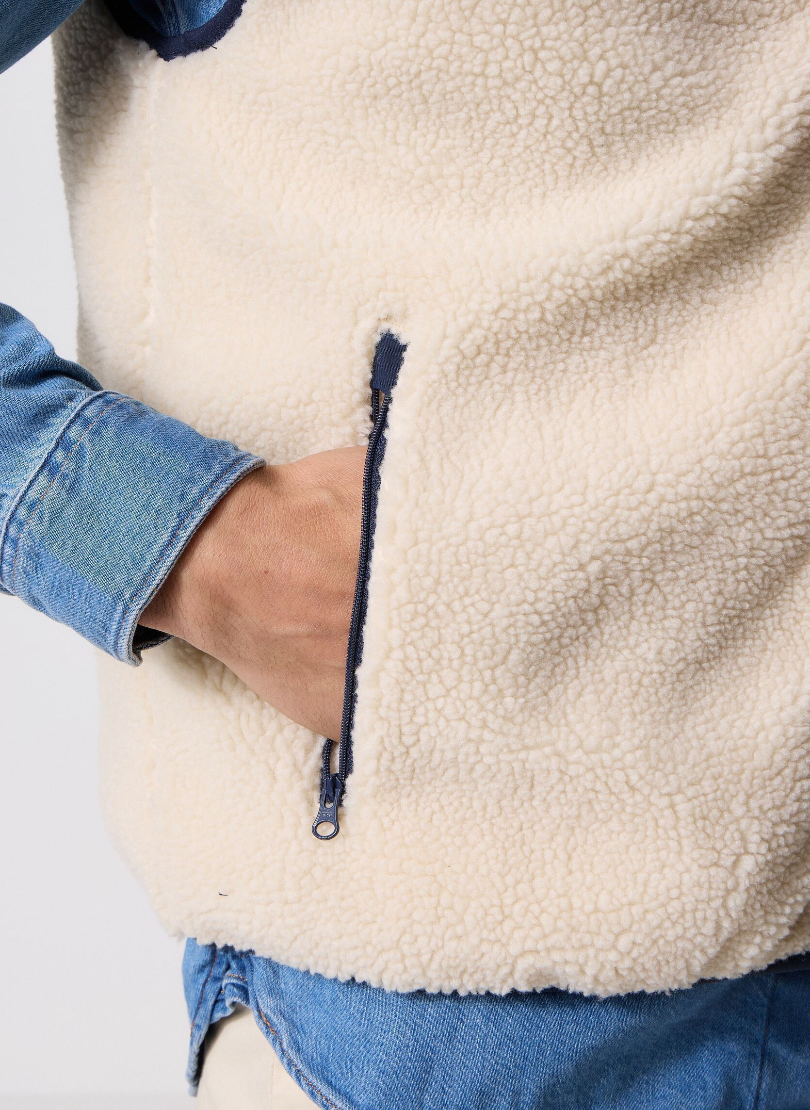 Jassen JOONIE SHERPA VEST NEUTRALS heren wit Levi's Jassen JOONIE SHERPA VEST NEUTRALS heren wit Oatmeal
