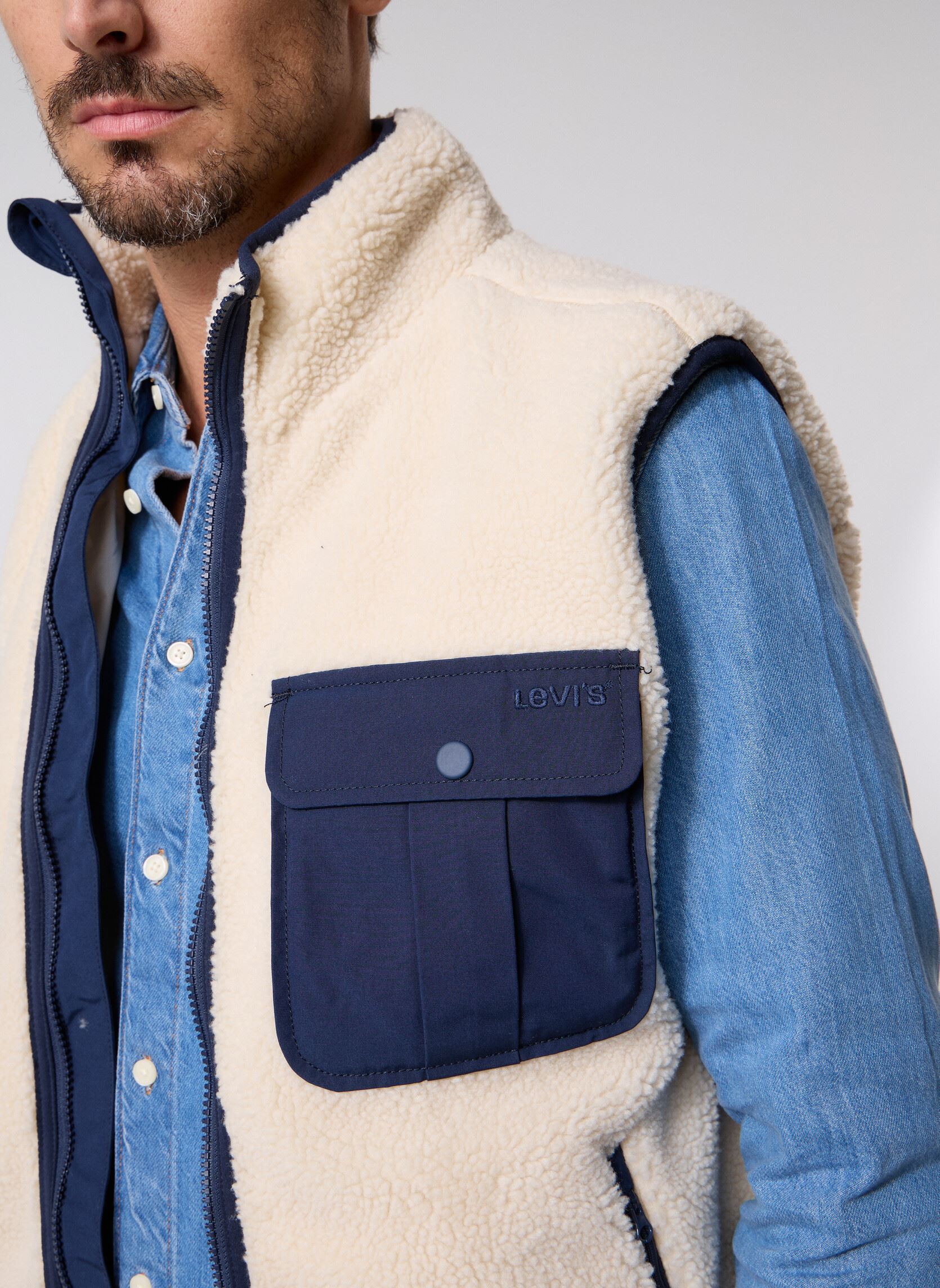 Jassen JOONIE SHERPA VEST NEUTRALS heren wit Levi's Jassen JOONIE SHERPA VEST NEUTRALS heren wit Oatmeal