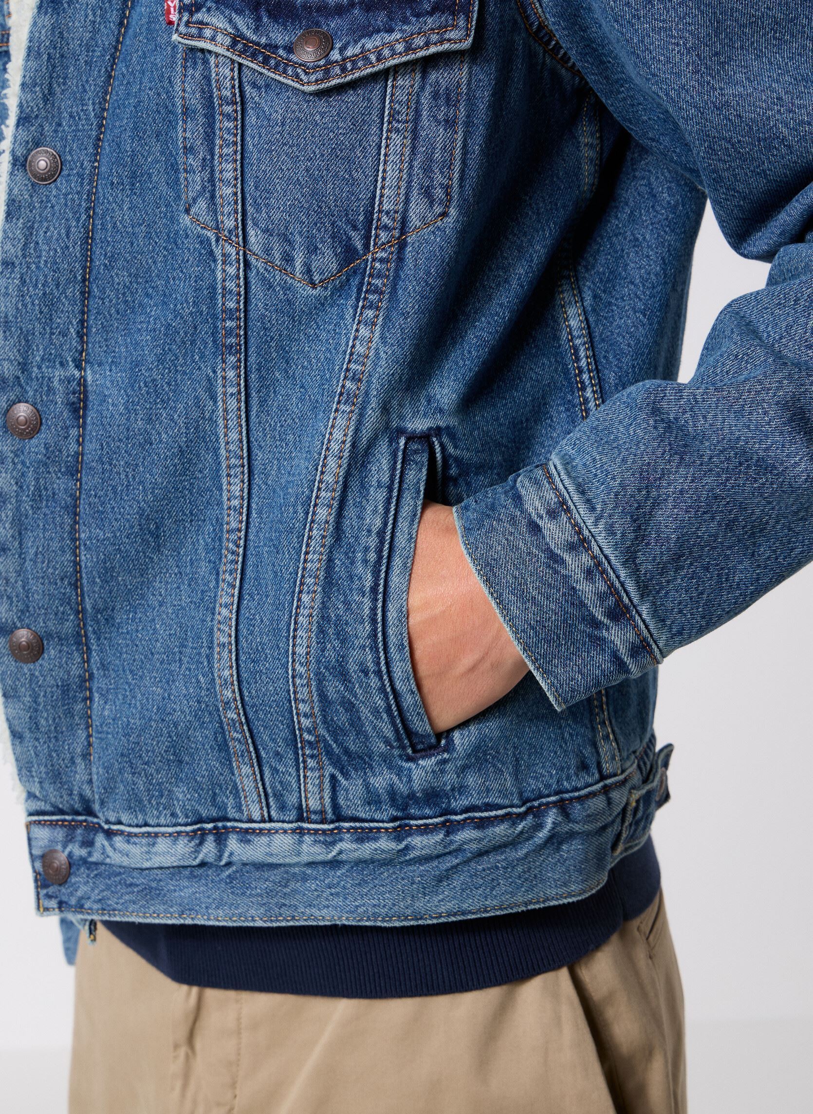 Vestes en jean TYPE 3 SHERPA TRUCKER MED INDIGO - WORN homme bleu Levi's Vestes en jean TYPE 3 SHERPA TRUCKER MED INDIGO - WORN homme bleu IN THE MORNING SHERP