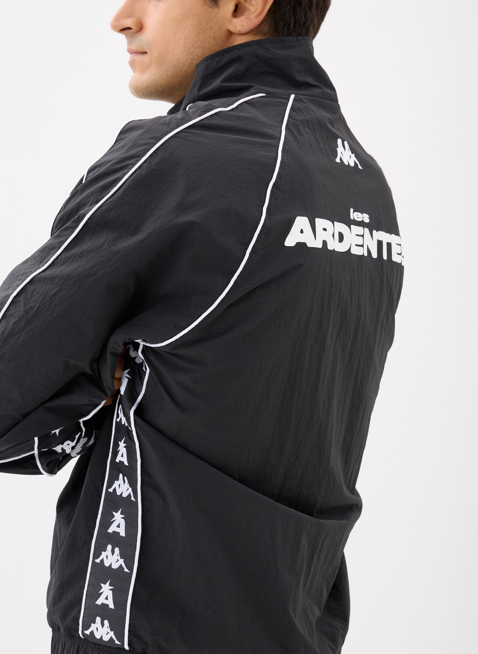 Trainingsjacken Authentic Krain Les Ardentes herren schwarz Kappa Trainingsjacken Authentic Krain Les Ardentes herren schwarz BLACK