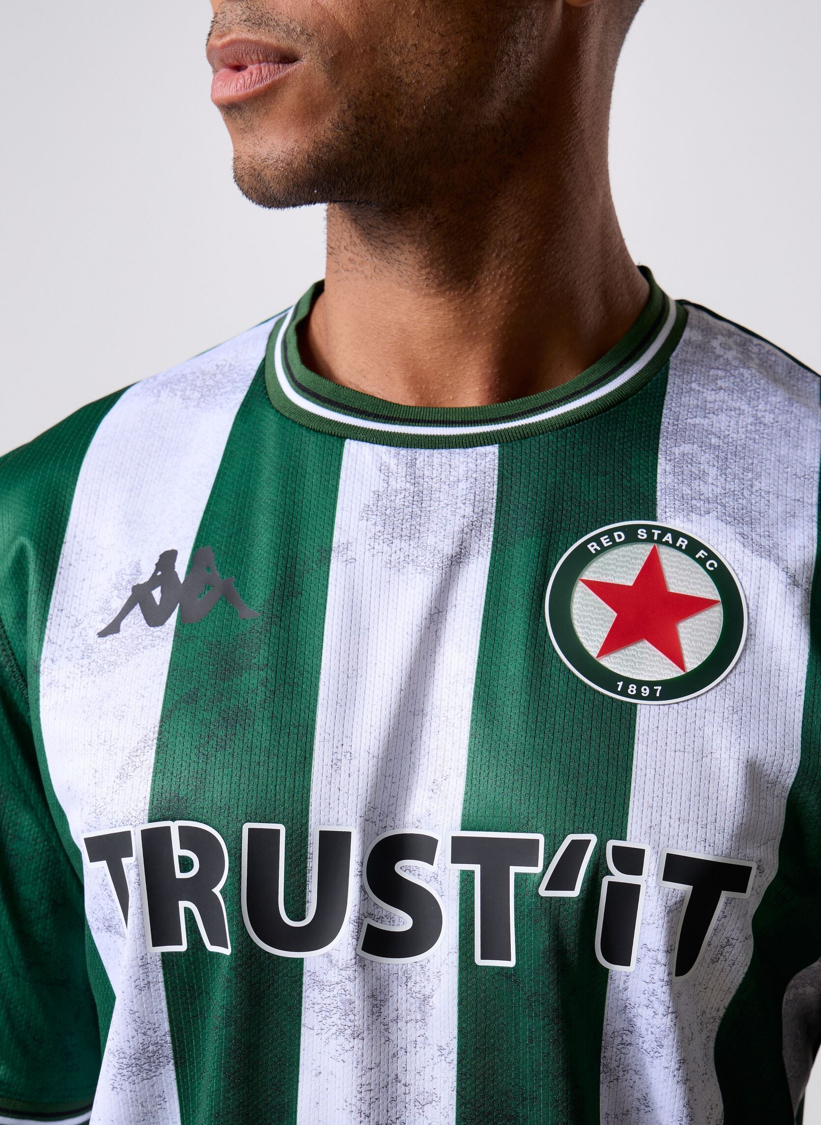 Tee-shirts manches courtes Kombat 2026 Home Red Star homme vert Kappa Tee-shirts manches courtes Kombat 2026 Home Red Star homme vert GREEN FORMAL-WHITE-RED