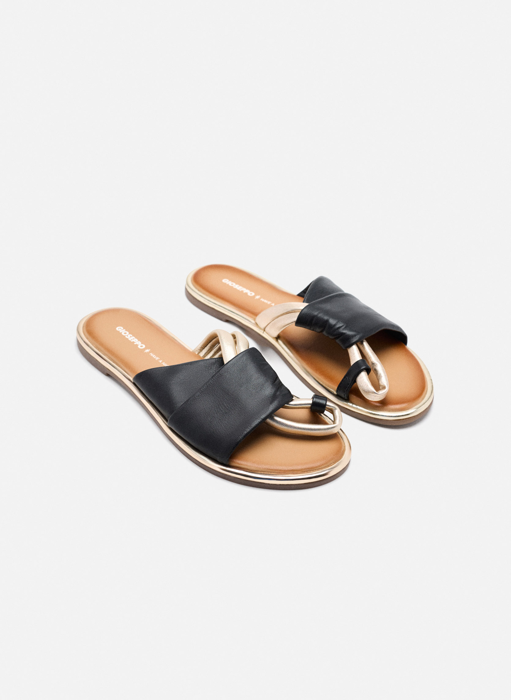Sandales Sandals - Sandales Plates Cuir Whately - Noir femme noir Gioseppo Sandales Sandals - Sandales Plates Cuir Whately - Noir femme noir Noir