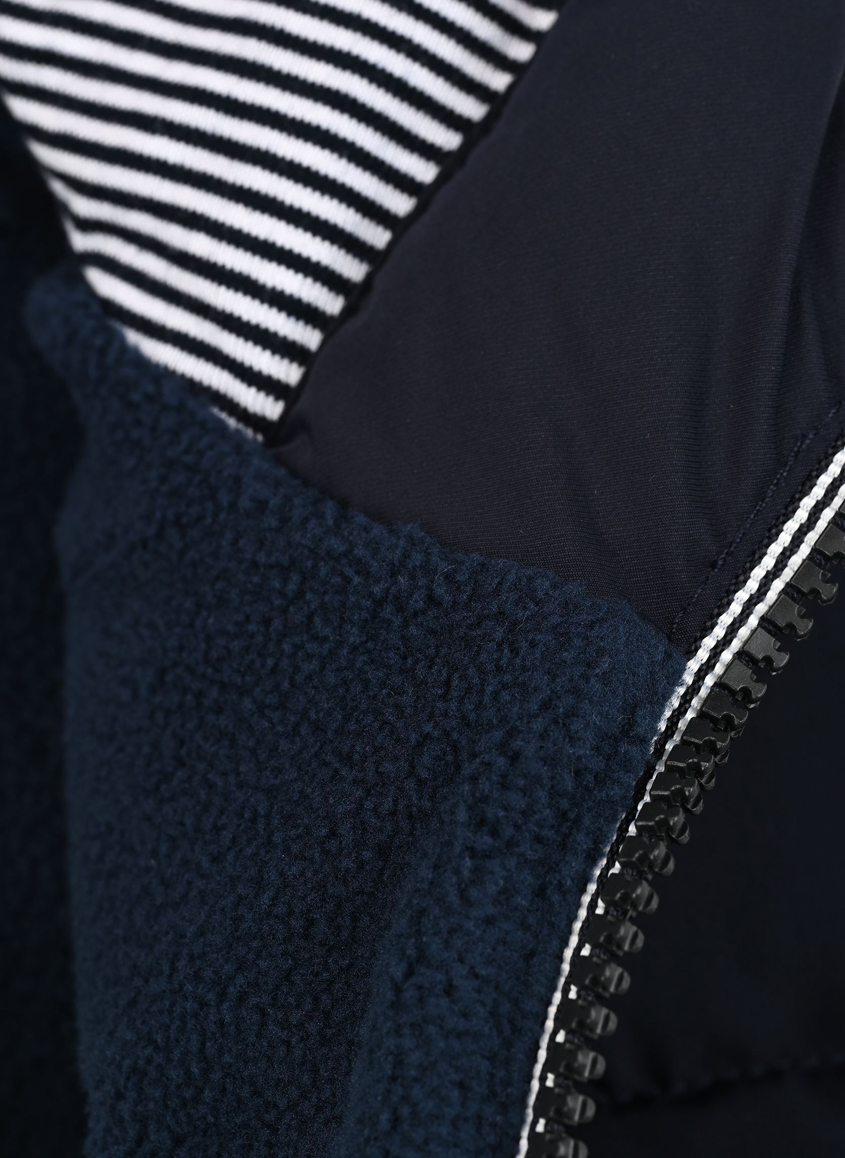 Gewatteerde jassen Clock jongens blauw Petit Bateau Gewatteerde jassen Clock jongens blauw SMOKING