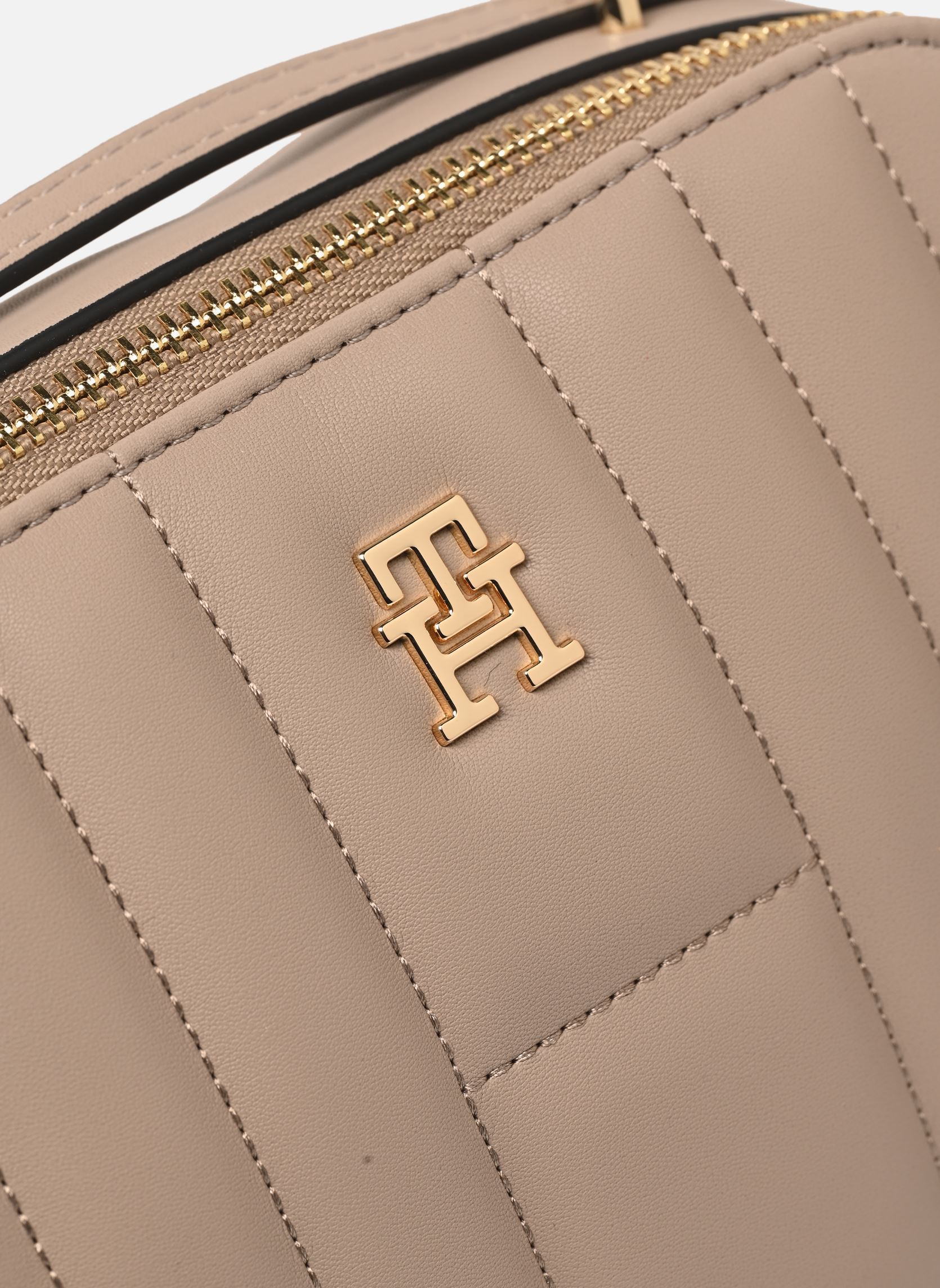 Borse a tracolla TH FEMININE CONV CAM donna beige Tommy Hilfiger Borse a tracolla TH FEMININE CONV CAM donna beige COASTAL TAUPE