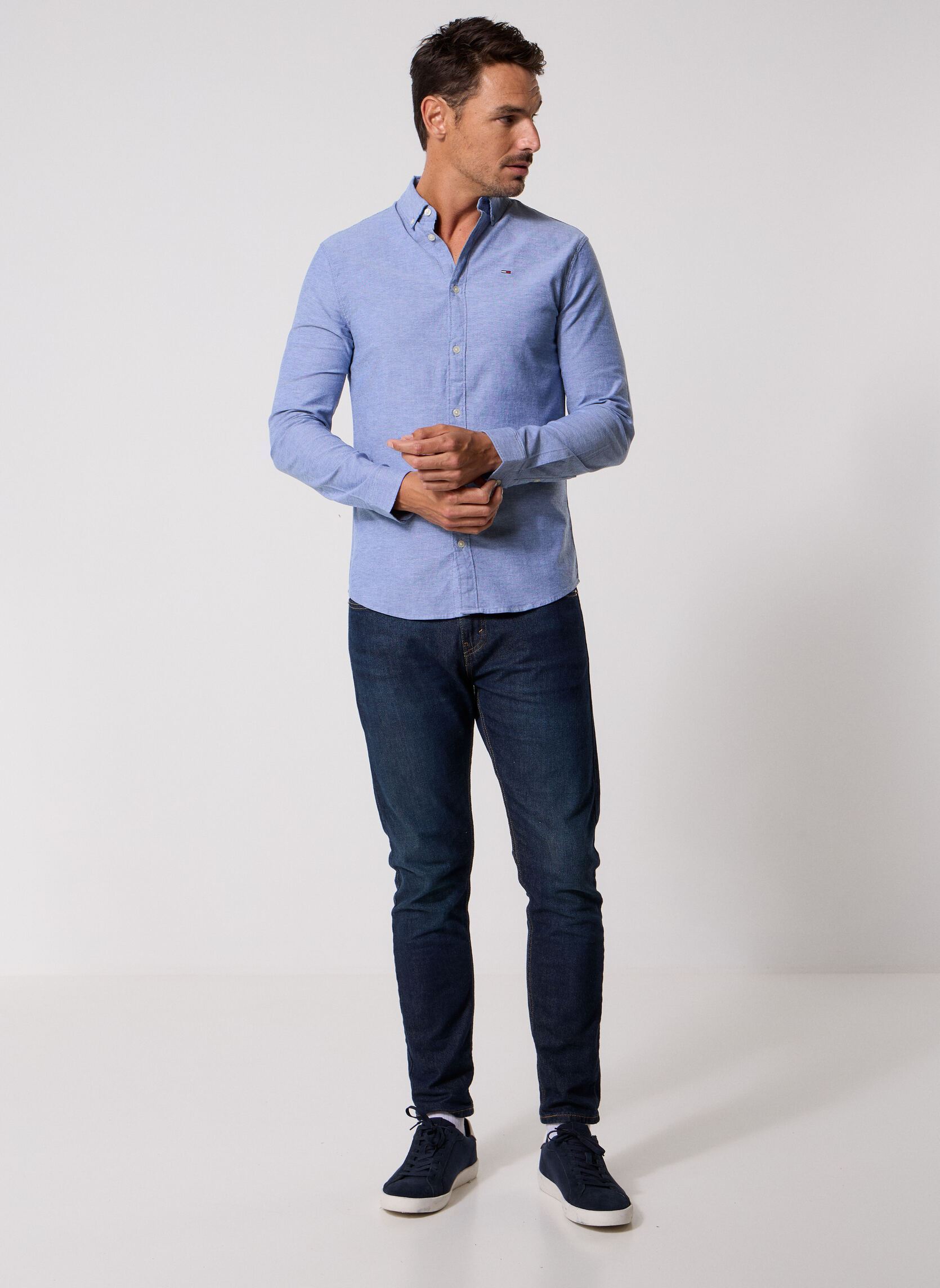 Hemden TJM SLIM STRETCH OXF herren blau Tommy Jeans Hemden TJM SLIM STRETCH OXF herren blau TWILIGHT NAVY