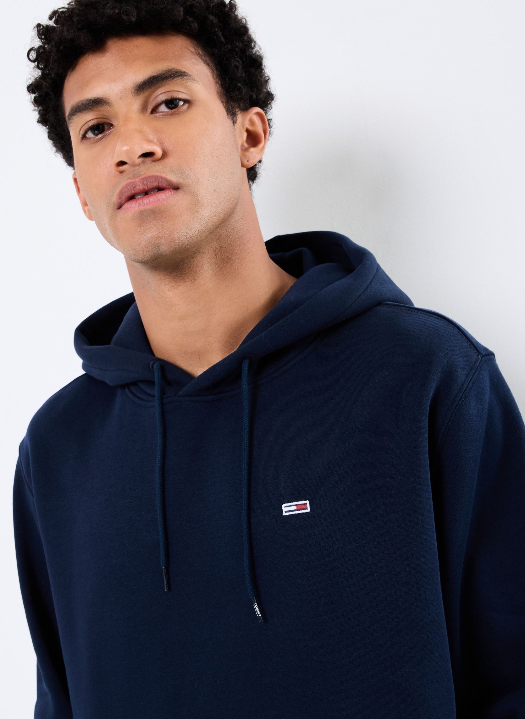 Sweats à capuche TJM REG S FLAG HOODI homme bleu Tommy Jeans Sweats à capuche TJM REG S FLAG HOODI homme bleu Dark Night Navy
