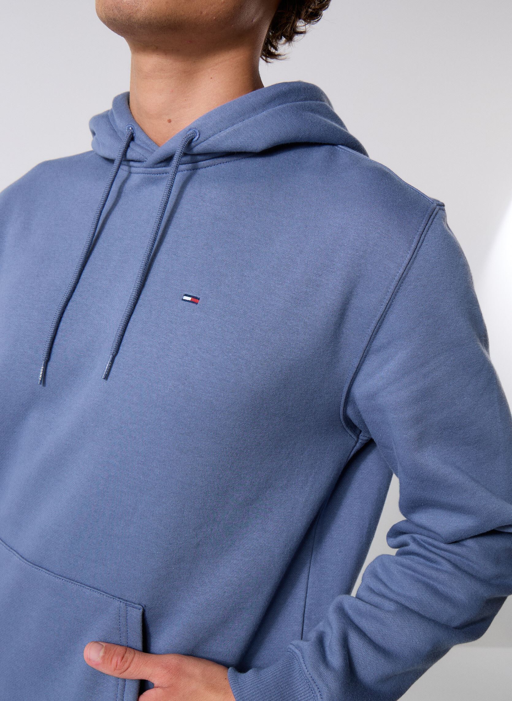 Hoodies TJM REG S FLAG HOODI heren blauw Tommy Jeans Hoodies TJM REG S FLAG HOODI heren blauw BLUE MOMENT