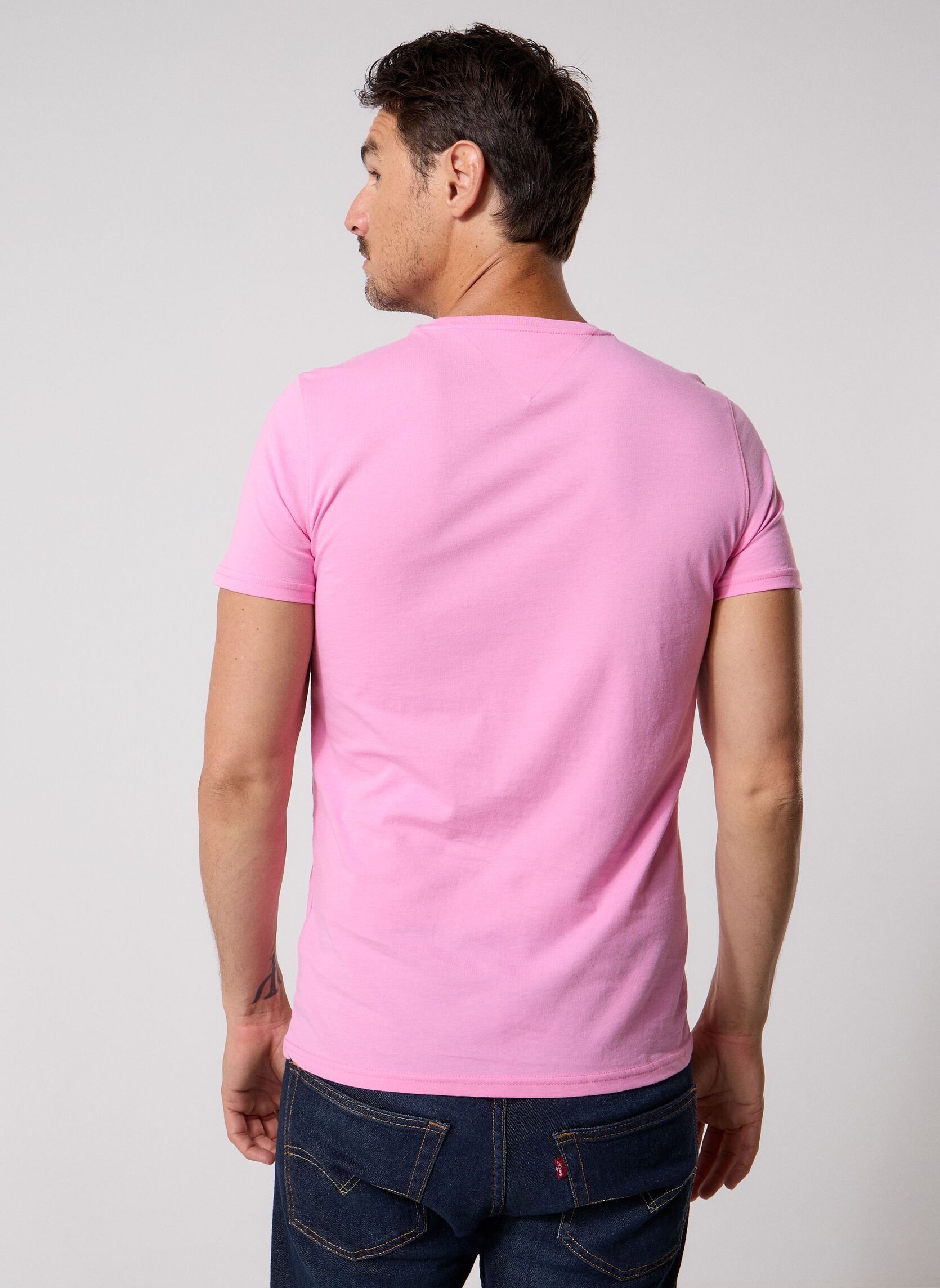 Tee-shirts manches courtes Tjm Xslim Jersey Tee homme rose Tommy Jeans Tee-shirts manches courtes Tjm Xslim Jersey Tee homme rose PINK DAISY