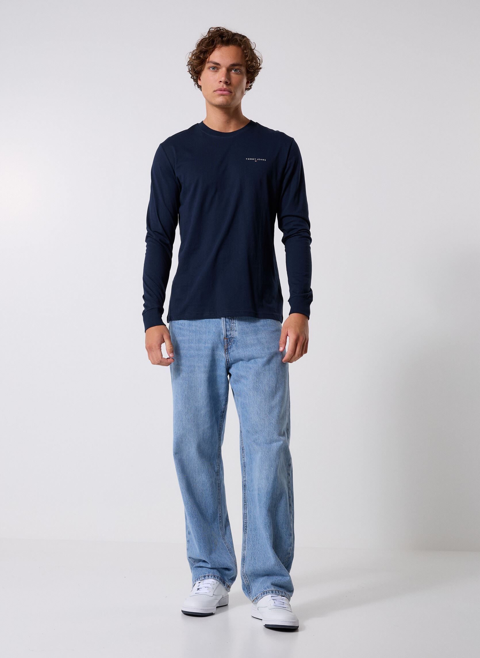Tee-shirts manches longues TJM SLIM CHEST LINEA homme bleu Tommy Jeans Tee-shirts manches longues TJM SLIM CHEST LINEA homme bleu Dark Night Navy